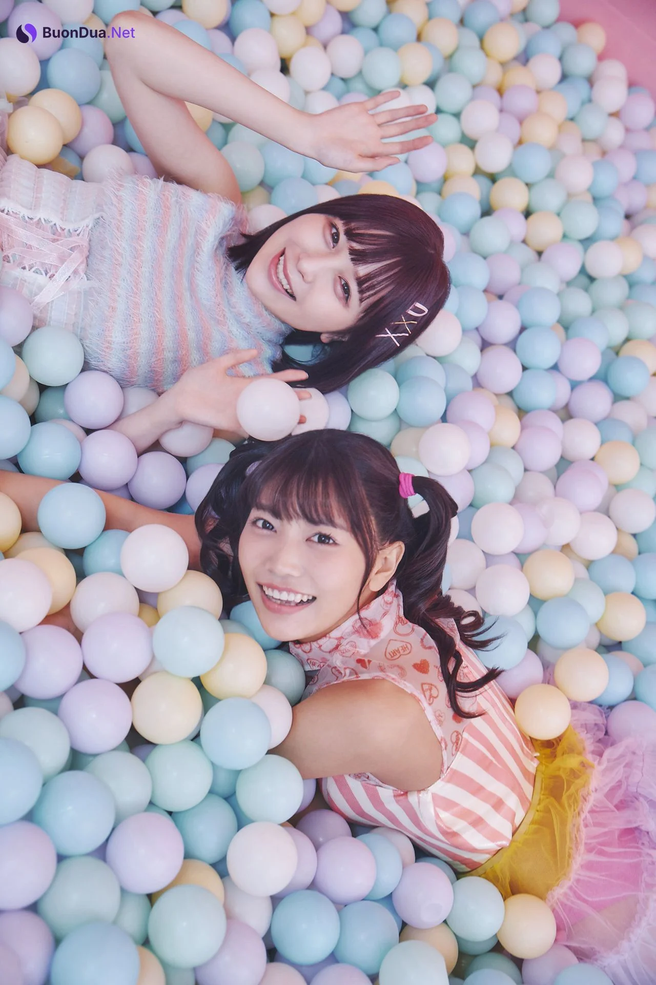 松下玲緒菜&宮内凛, ヤングガンガンデジタル限定写真集 「Dear Girls」 Set.01 - Photo 9
