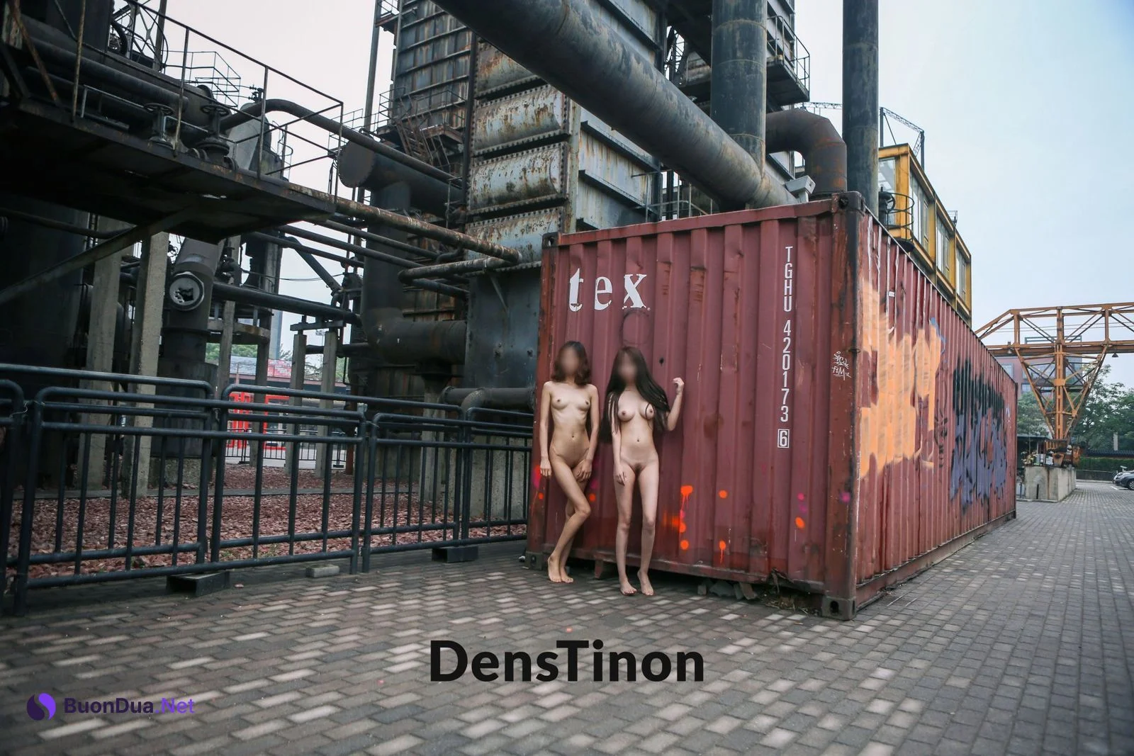 [DensTinon] 北京天使 Ariel&Ana 城市全裸露出 Vol.01 - Photo 2