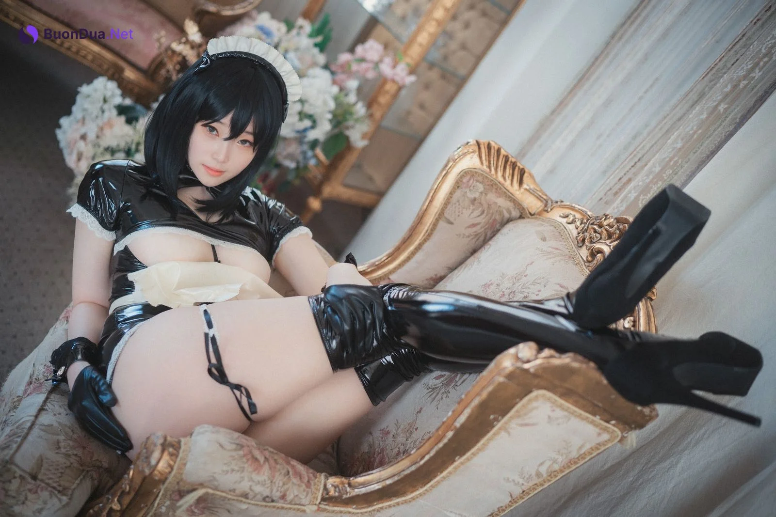 DJAWA Photo – Bambi (밤비) – Femme de Chambre en Latex - 사진 13