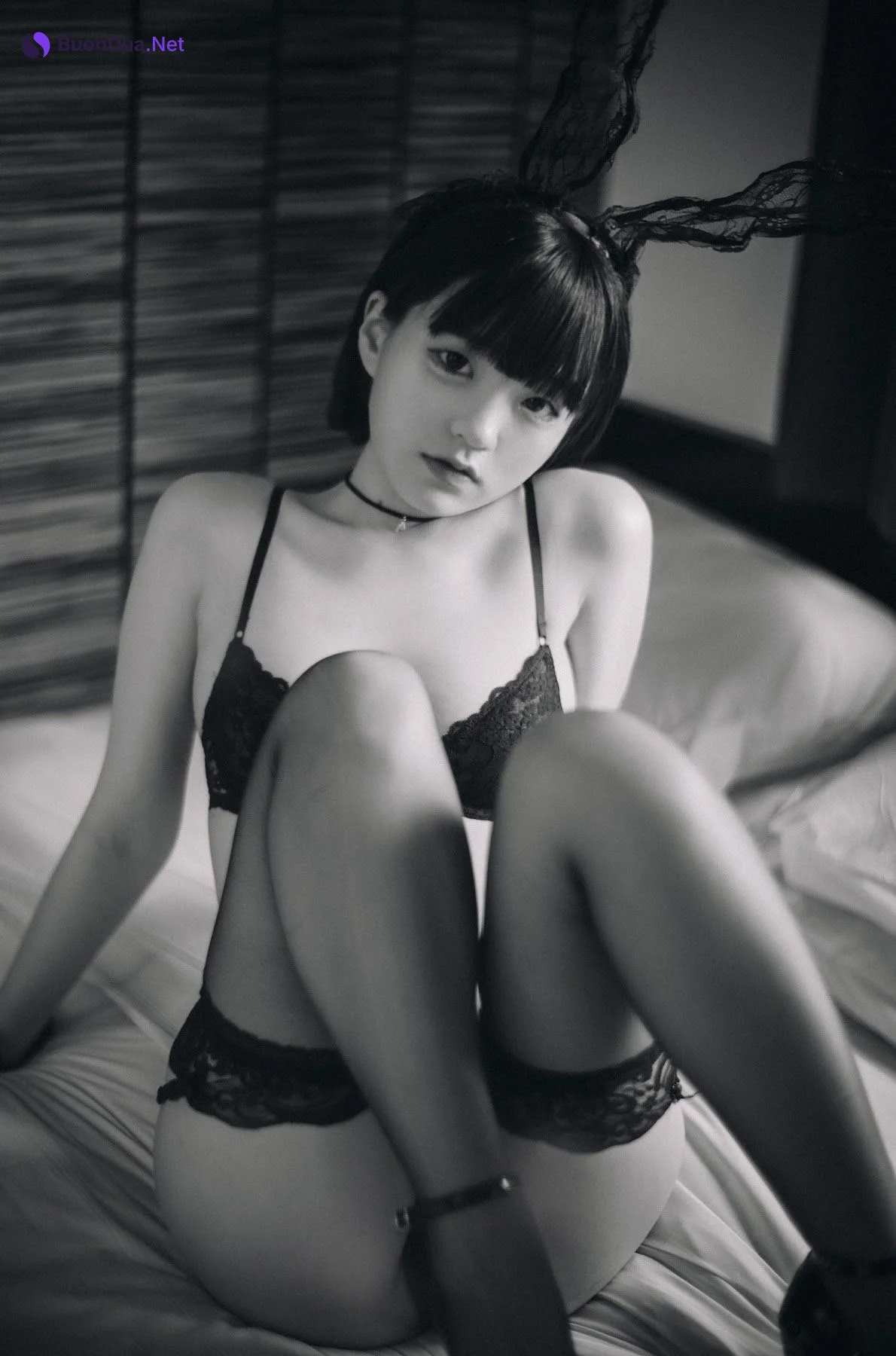 DJAWA Photo – Jeong Jenny (정제니) – Blanc et Noir Jenny (+S.Ver) - Photo 4
