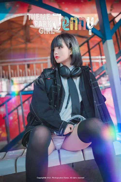 DJAWA Photo – Jeong Jenny (정제니) – Theme Park Girl