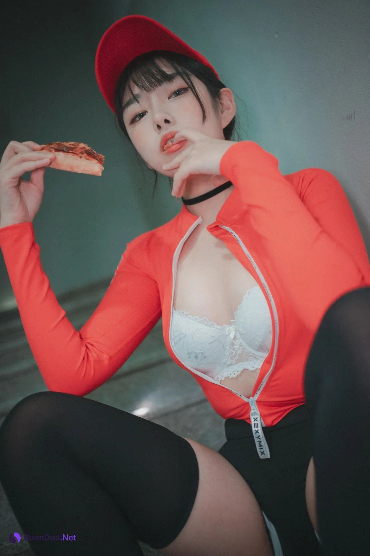 DJAWA Photo – Sonson (손손) – Pizza Girl - Photo 5