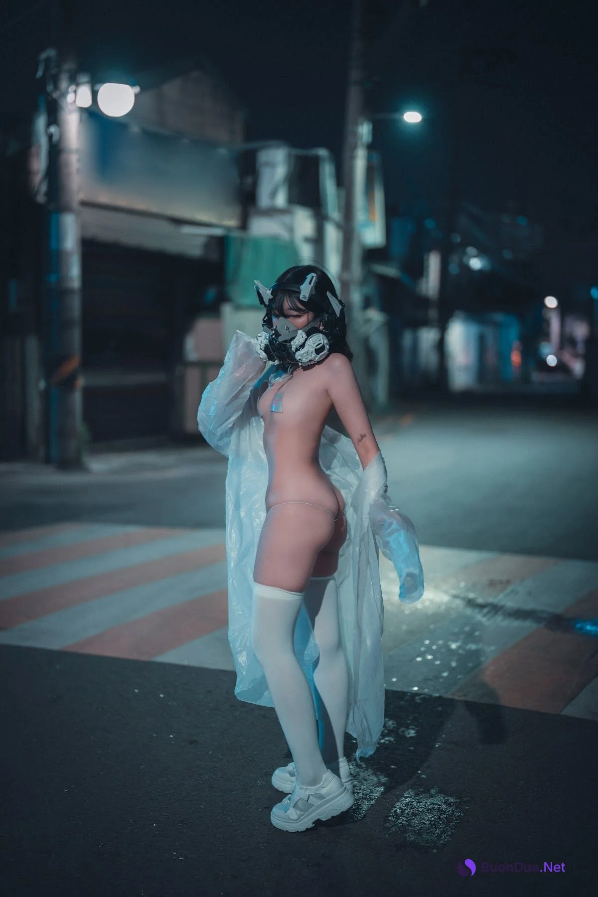 DJAWA Photo – Sonson (손손) – Vagabundo de la Noche (Masked-girl in raincoat) - Photo 6