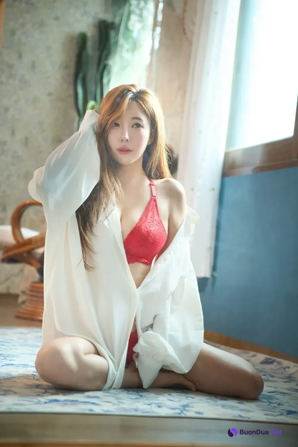 Dohee 도희, PhotoBook 「Attractive Red」 - Photo 2