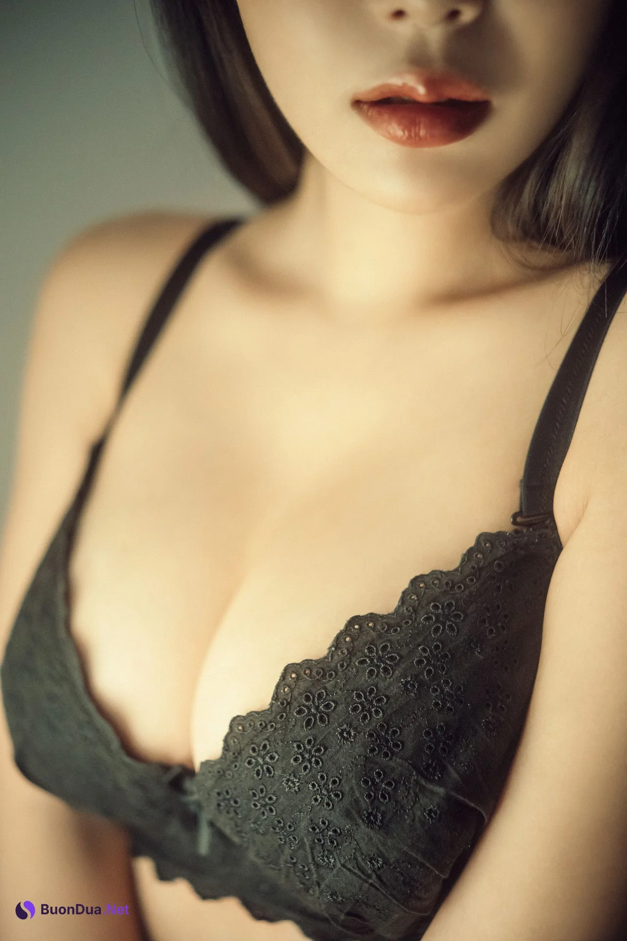 Eimi 에이미, PhotoBook “Black Bra” Set.02 - Photo 12