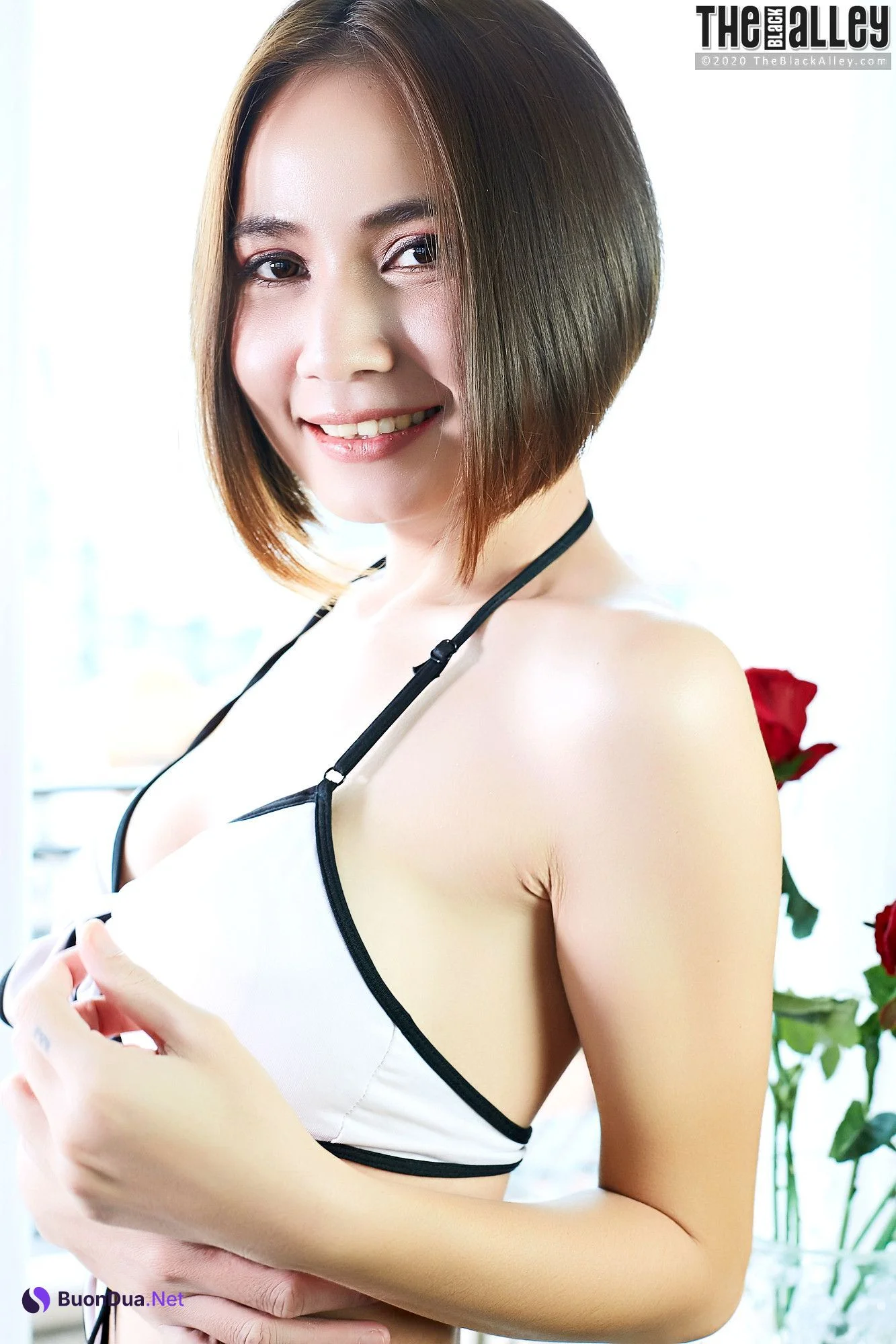 Ellie The Black Alley Photobook Set.31 - Photo 4