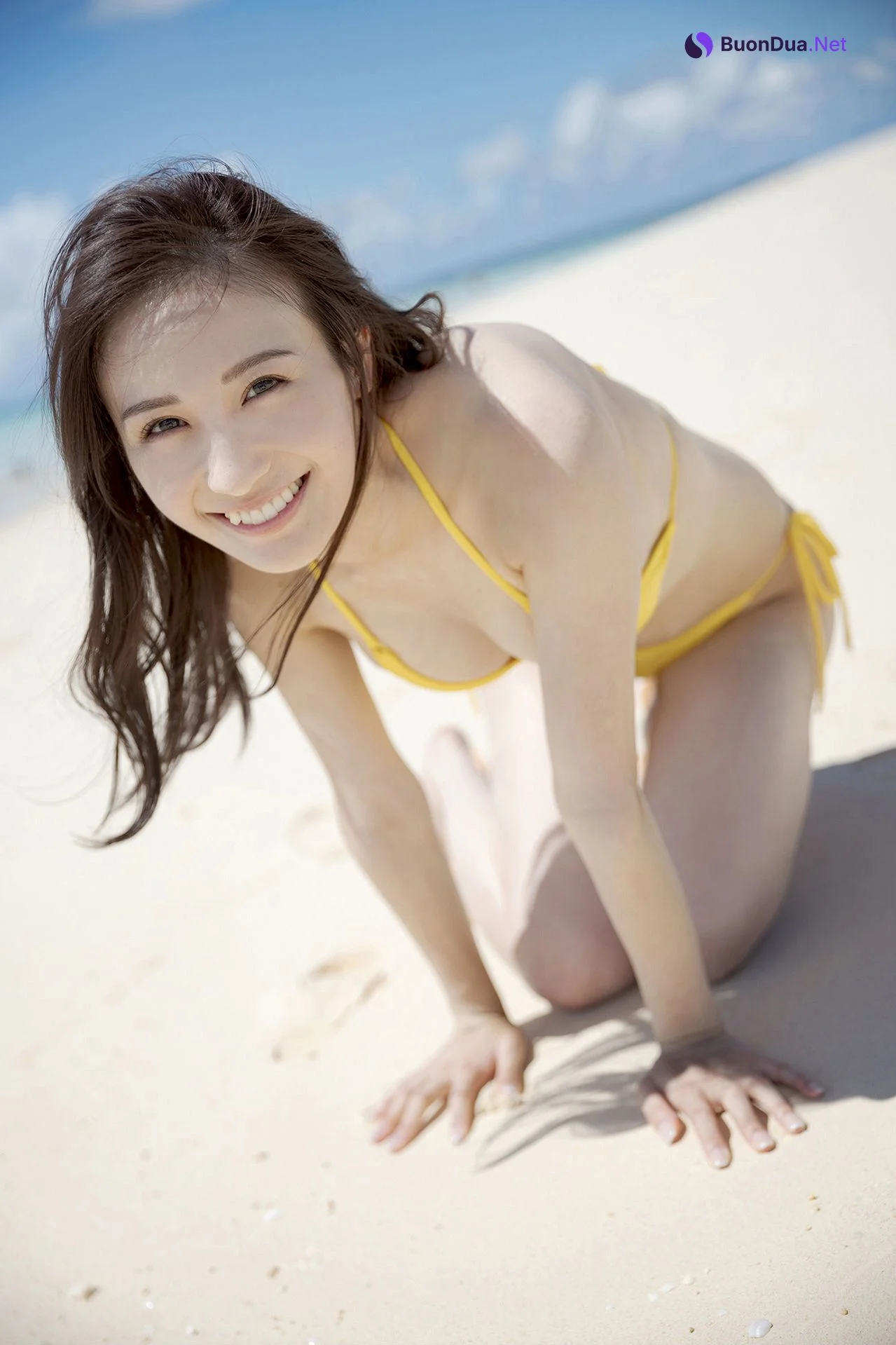 Ema Ito 伊藤愛真, デジタル写真集 「えまと南の島で突然○○してみたら…」 Set.01 - Photo 12
