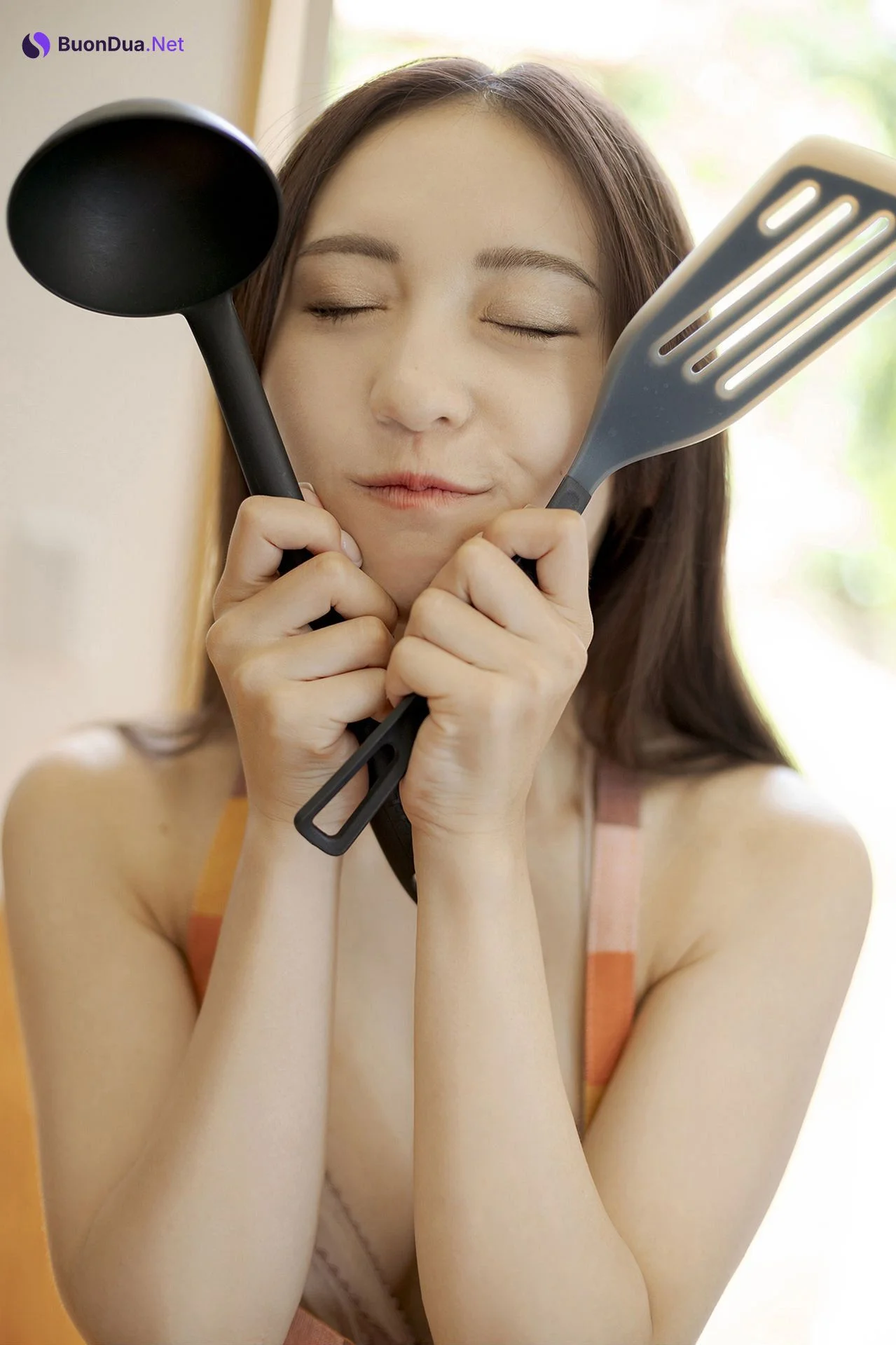 Ema Ito 伊藤愛真, デジタル写真集 「えまと南の島で突然○○してみたら…」 Set.02 - Photo 16