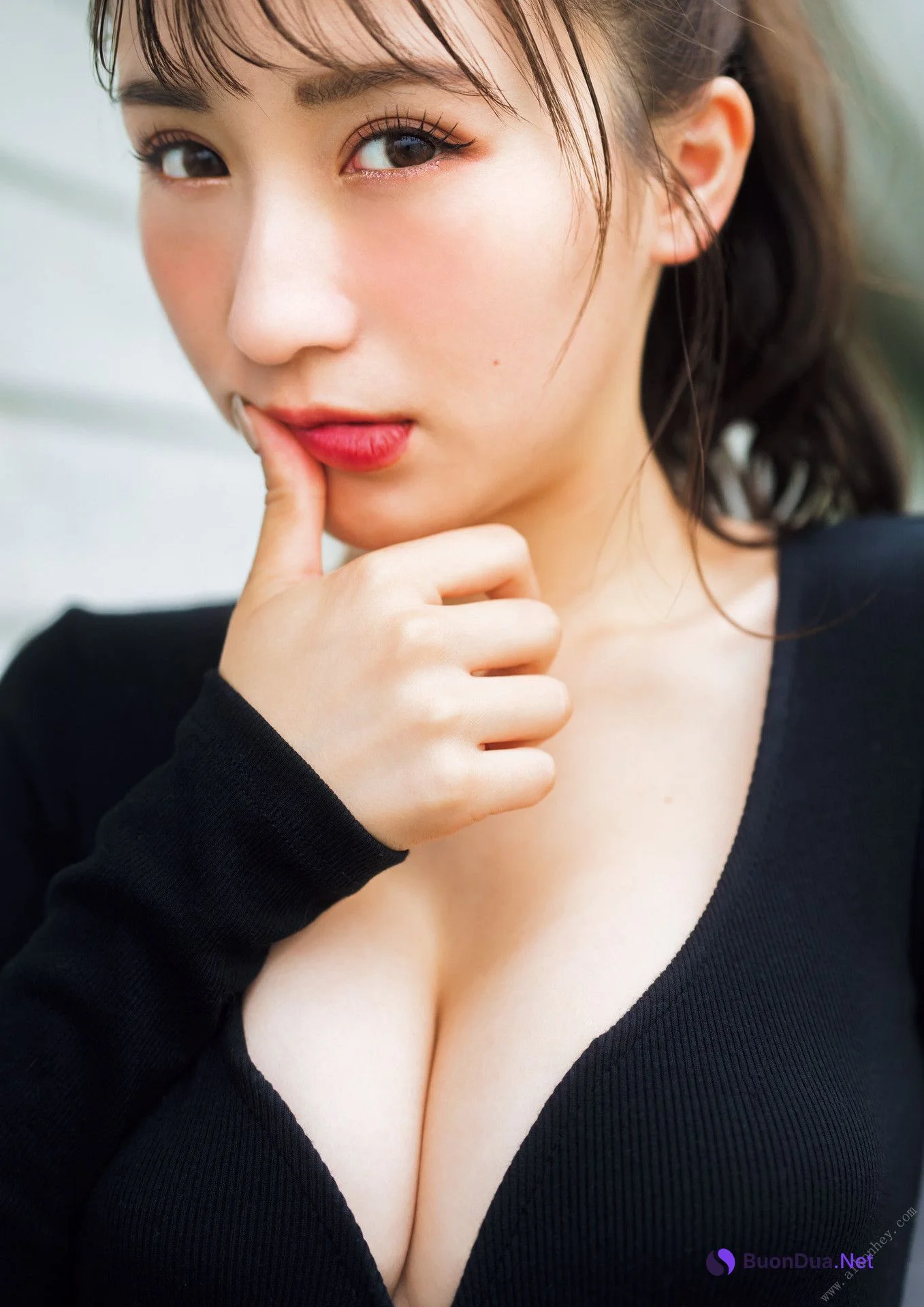 Ema Ito 伊藤愛真, １st写真集 電子特典付き 「soleil－ソレイユ－」 Set.02 - Photo 14