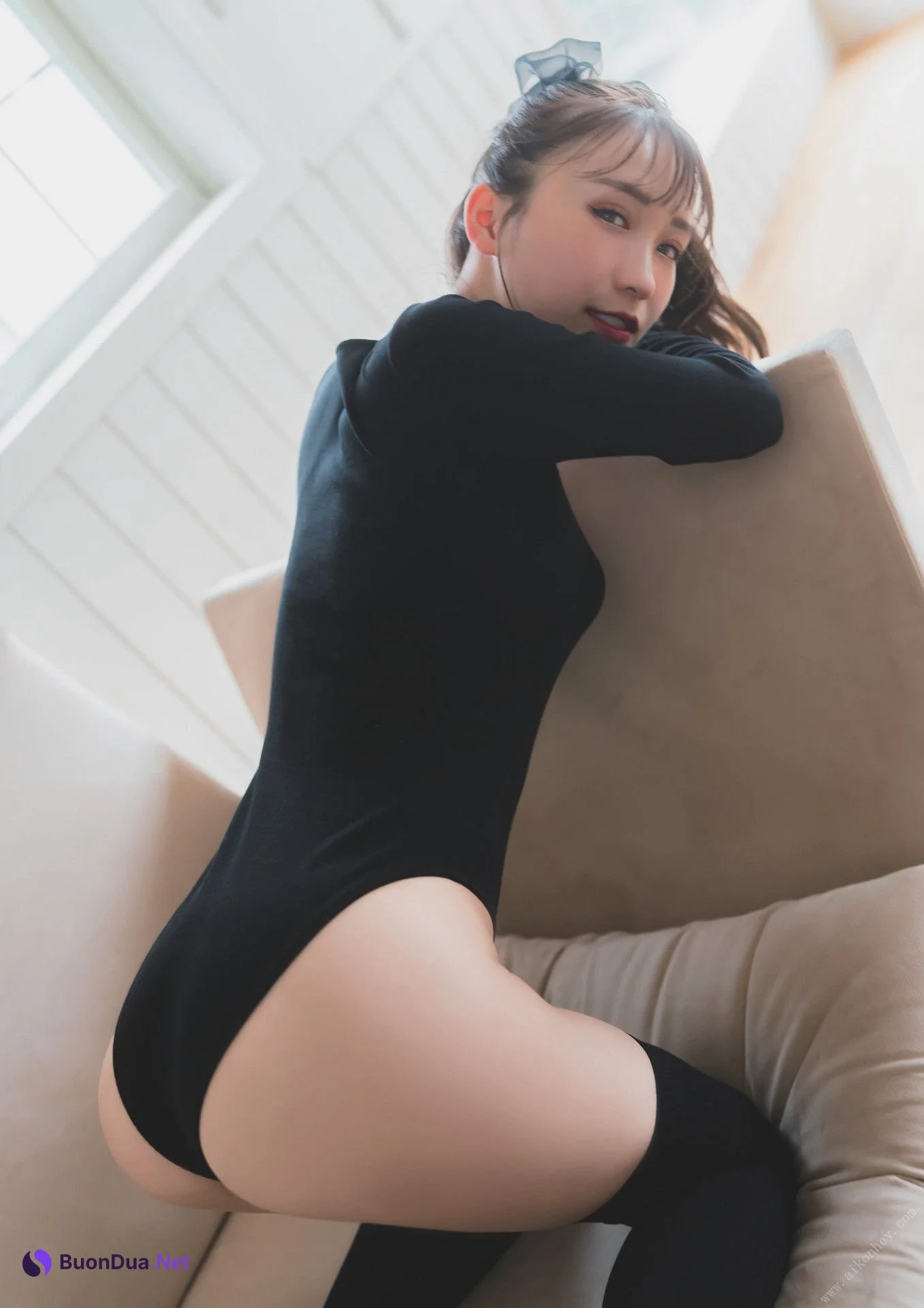 Ema Ito 伊藤愛真, １st写真集 電子特典付き 「soleil－ソレイユ－」 Set.02 - Photo 17