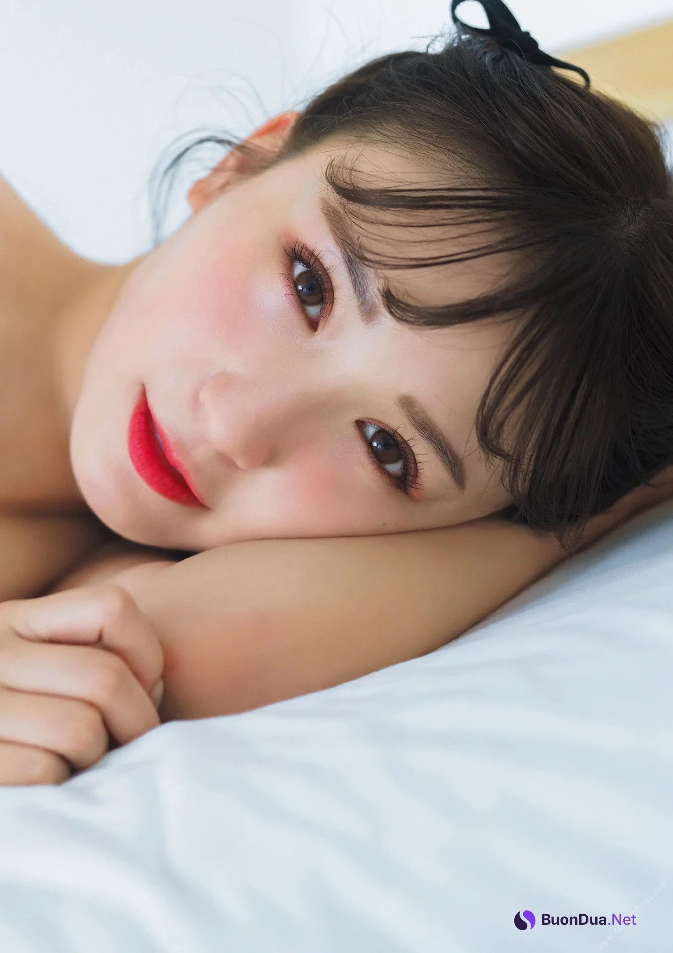 Ema Ito 伊藤愛真, １st写真集 電子特典付き 「soleil－ソレイユ－」 Set.04 - Photo 6
