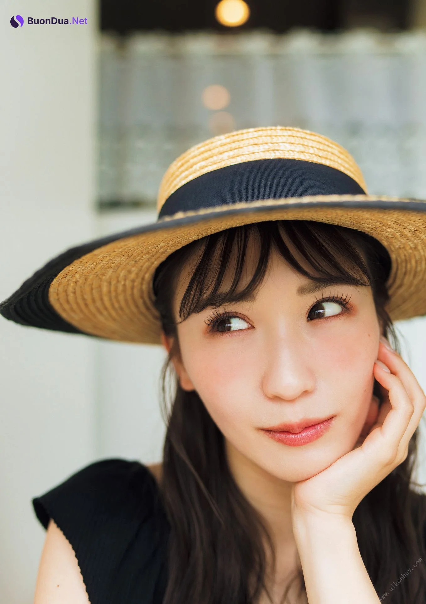 Ema Ito 伊藤愛真, １st写真集 電子特典付き 「soleil－ソレイユ－」 Set.05 - Photo 13