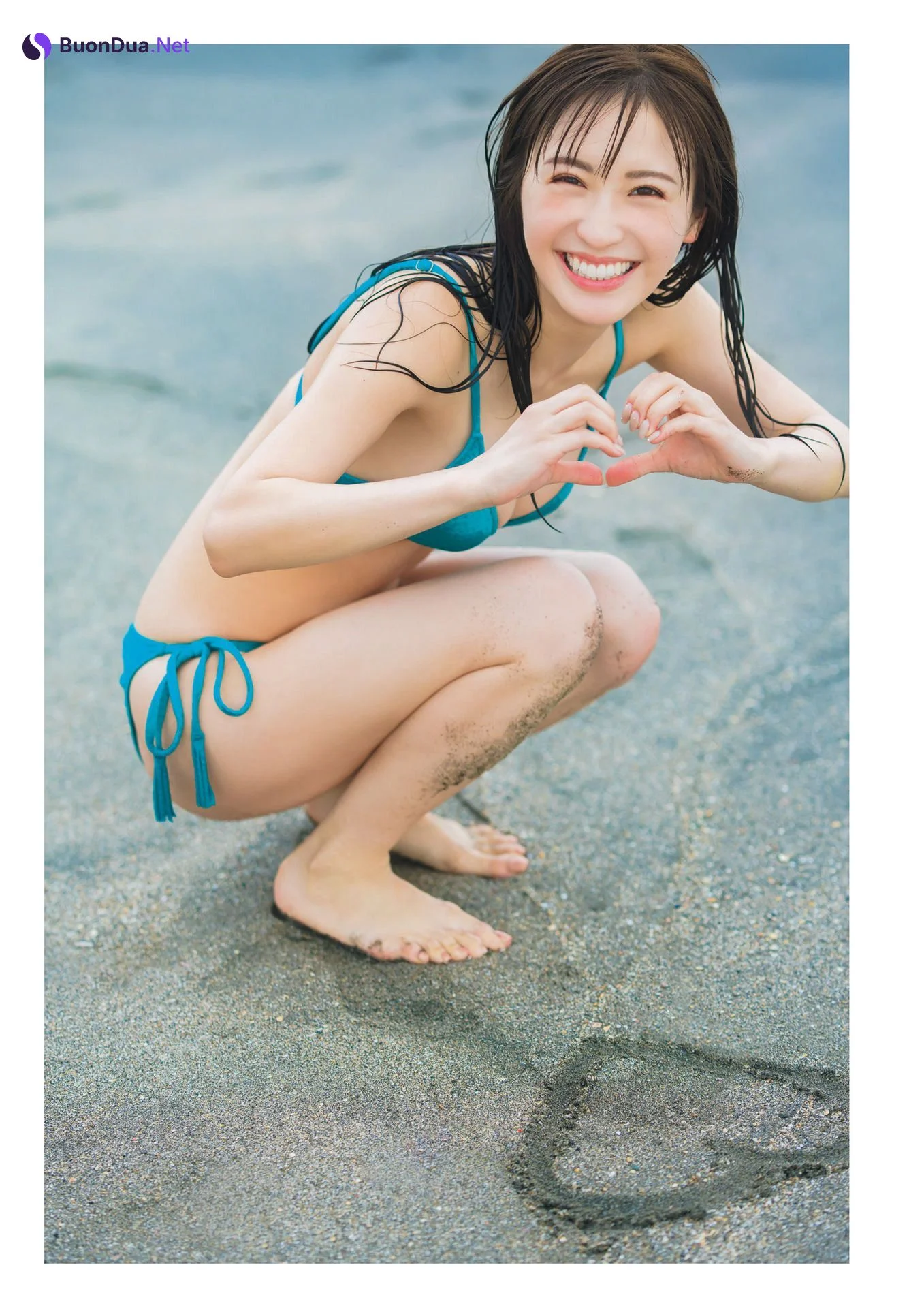 Ema Ito 伊藤愛真, １st写真集 電子特典付き 「soleil－ソレイユ－」 Set.05 - Photo 7