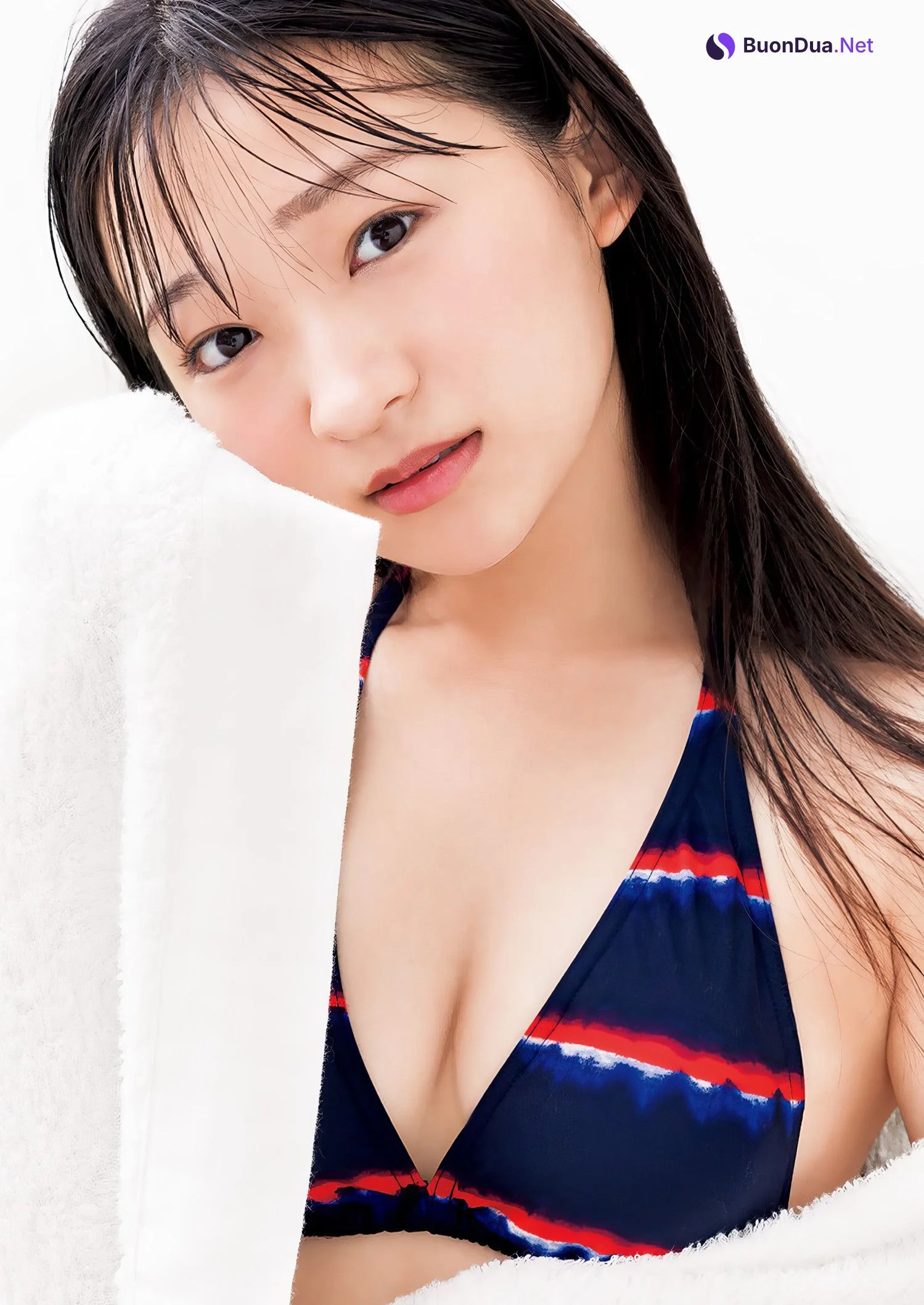 Ema Maeno 前野えま, Young Jump 2024 No.40 (ヤングジャンプ 2024年40号) - Photo 3