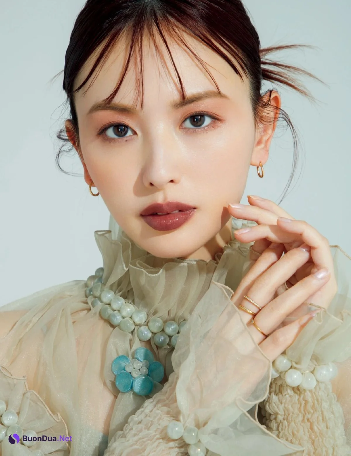 Emi Suzuki 鈴木えみ, MAQUIA マキア Magazine 2024.09 - Photo 12