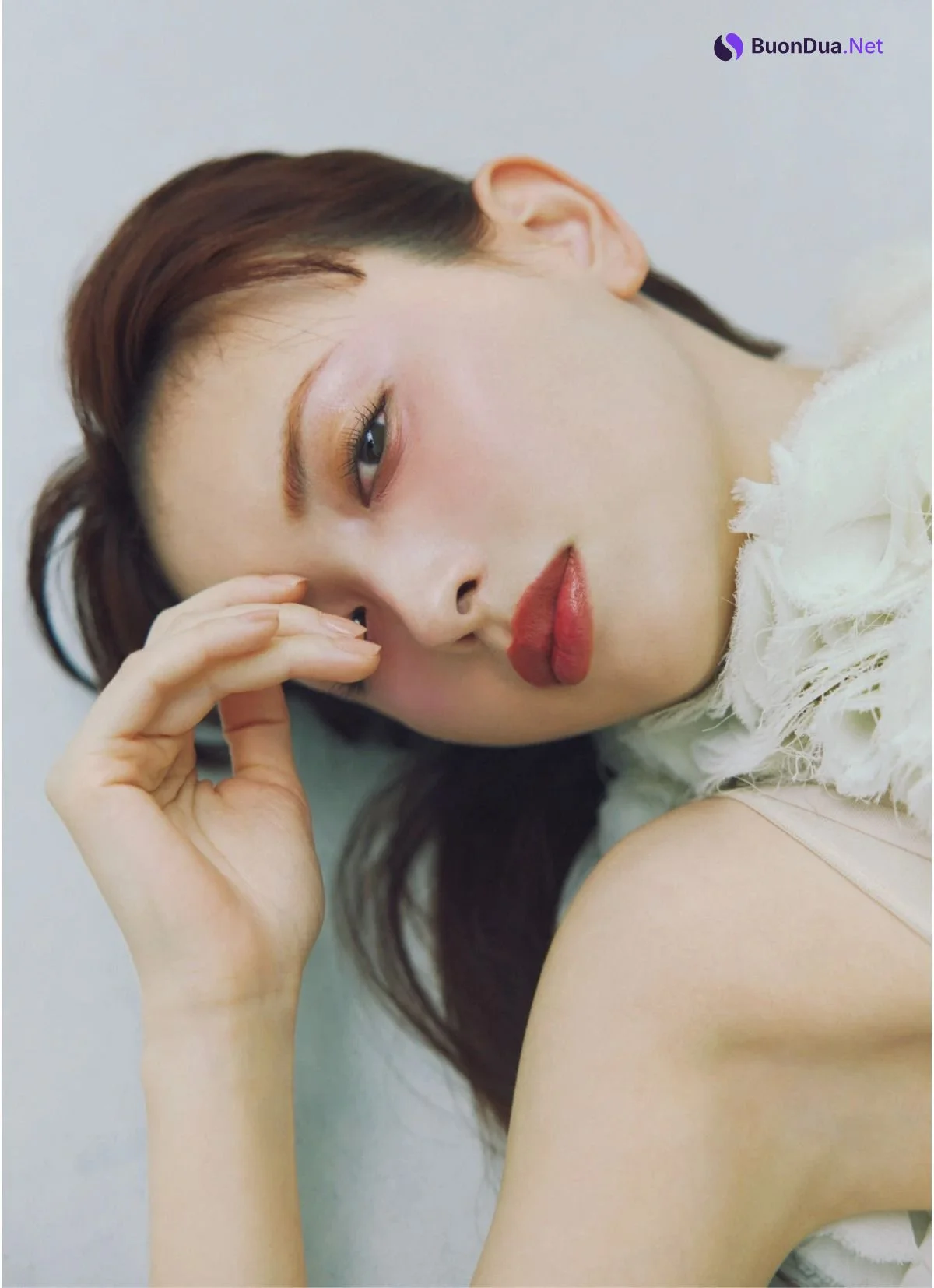 Emi Suzuki 鈴木えみ, MAQUIA マキア Magazine 2024.09 - Photo 14