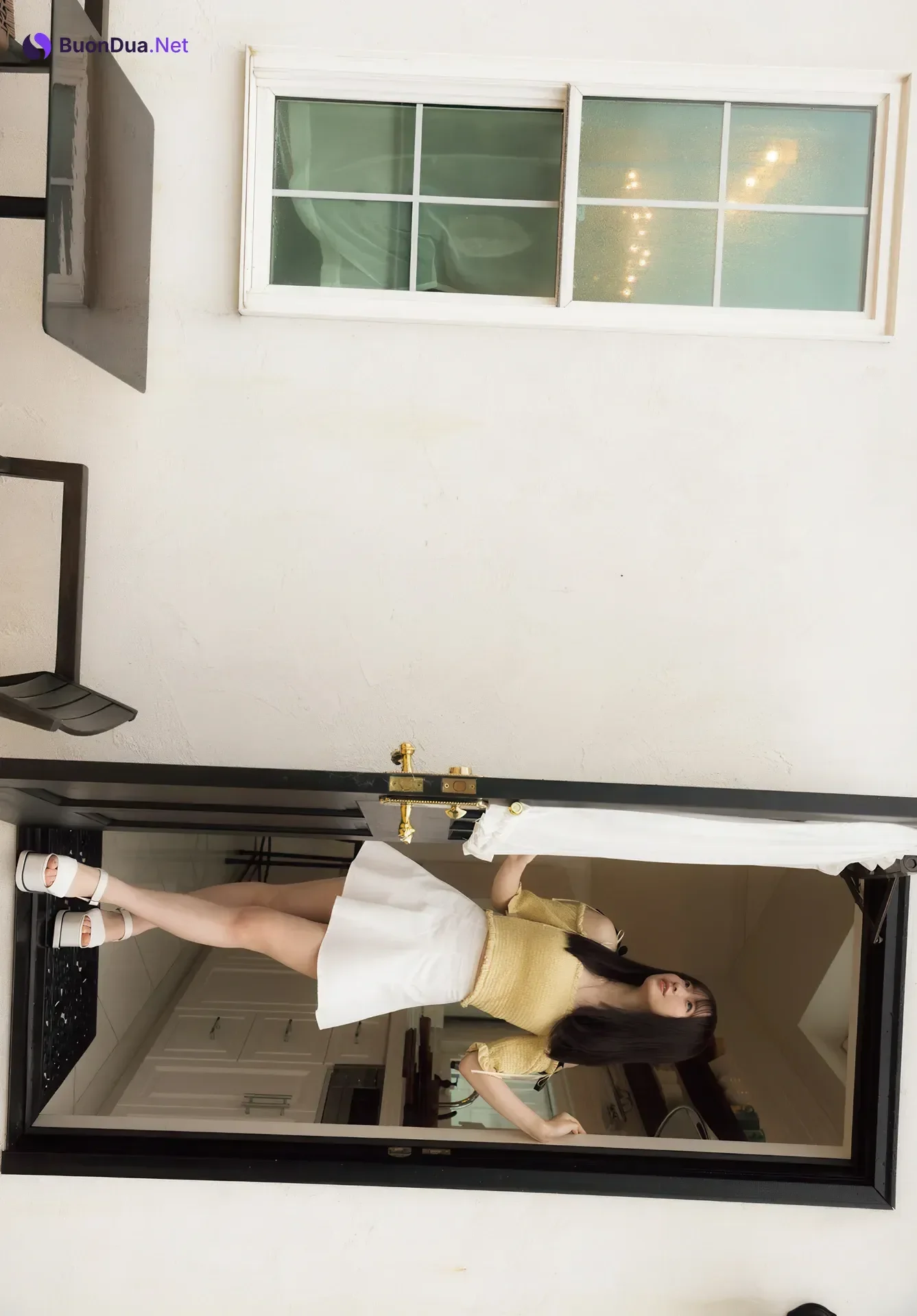 Emika Shirakami 白上咲花, 写真集 「Blooming」 Set.01 - Photo 3