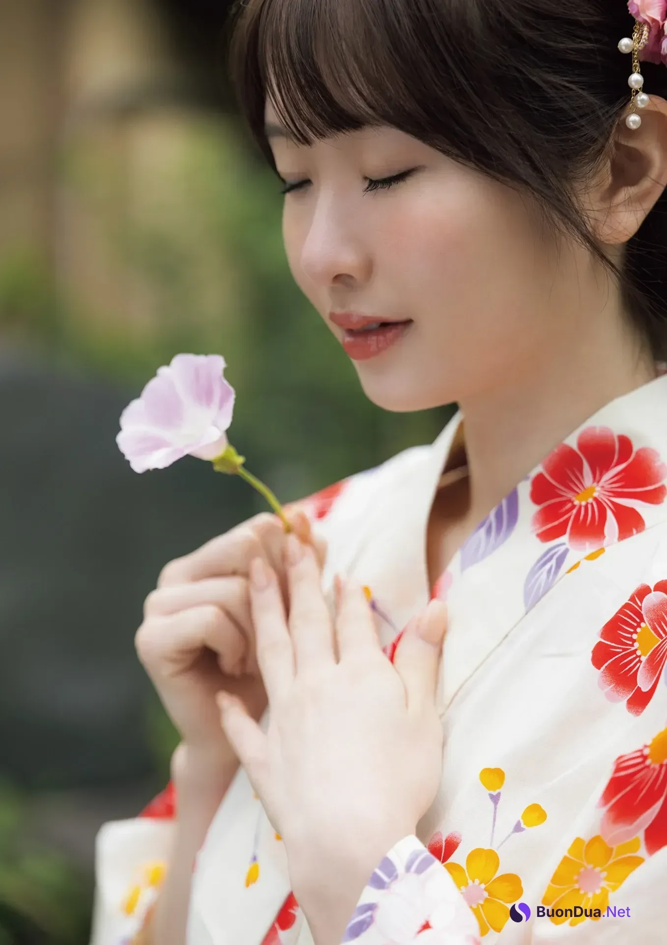 Emika Shirakami 白上咲花, 写真集 「Blooming」 Set.03 - Photo 19