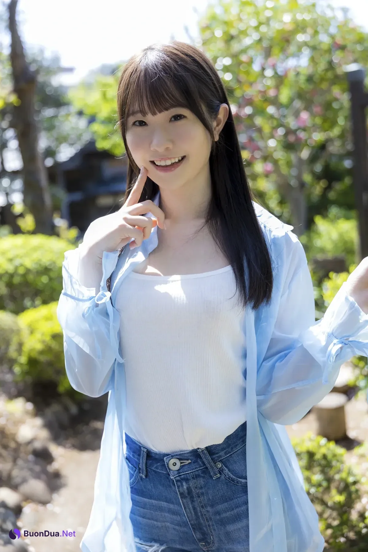 Emika Shirakami 白上咲花, ヌード写真集 「百花繚乱」 - Photo 3