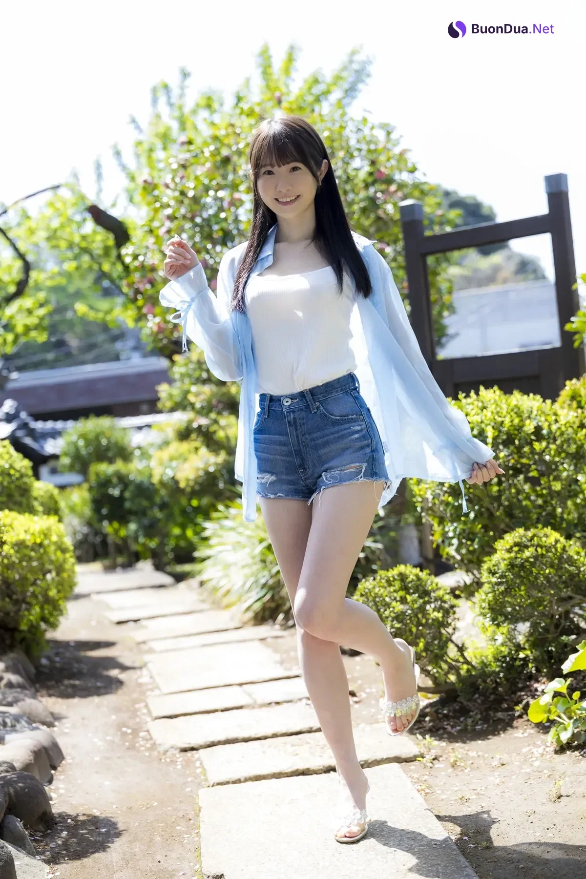 Emika Shirakami 白上咲花, ヌード写真集 「百花繚乱」 - Photo 4