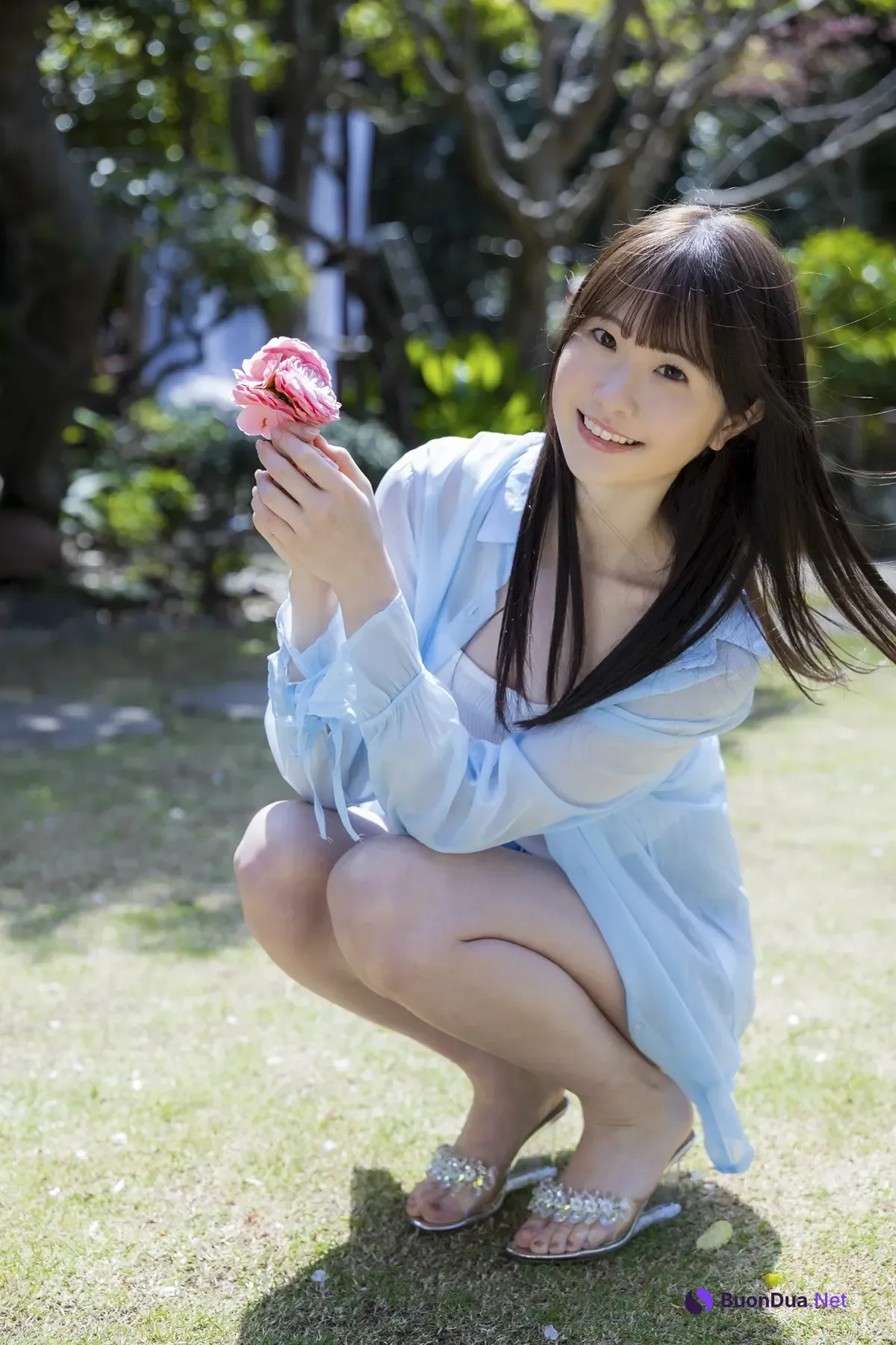 Emika Shirakami 白上咲花, ヌード写真集 「百花繚乱」 - Photo 5