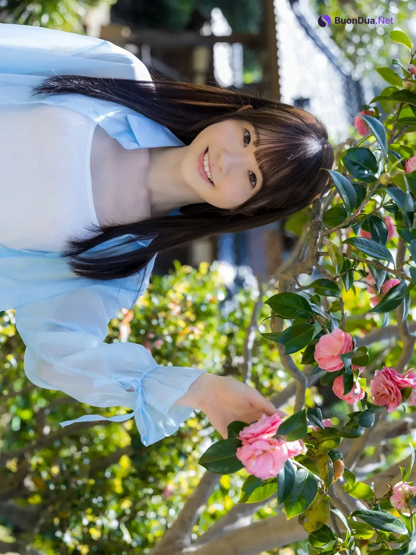 Emika Shirakami 白上咲花, ヌード写真集 「百花繚乱」 - Photo 8