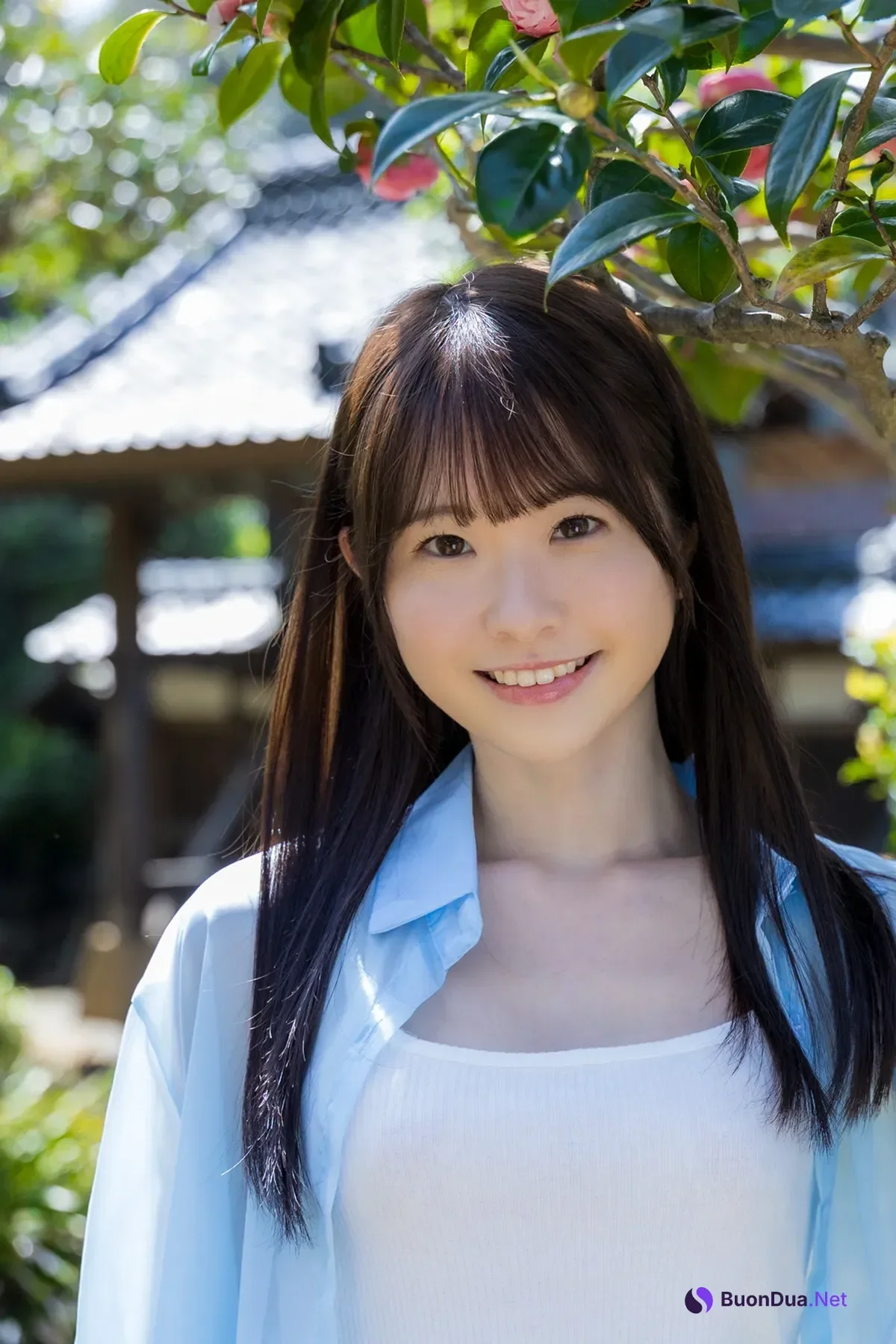 Emika Shirakami 白上咲花, ヌード写真集 「百花繚乱」 - Photo 9
