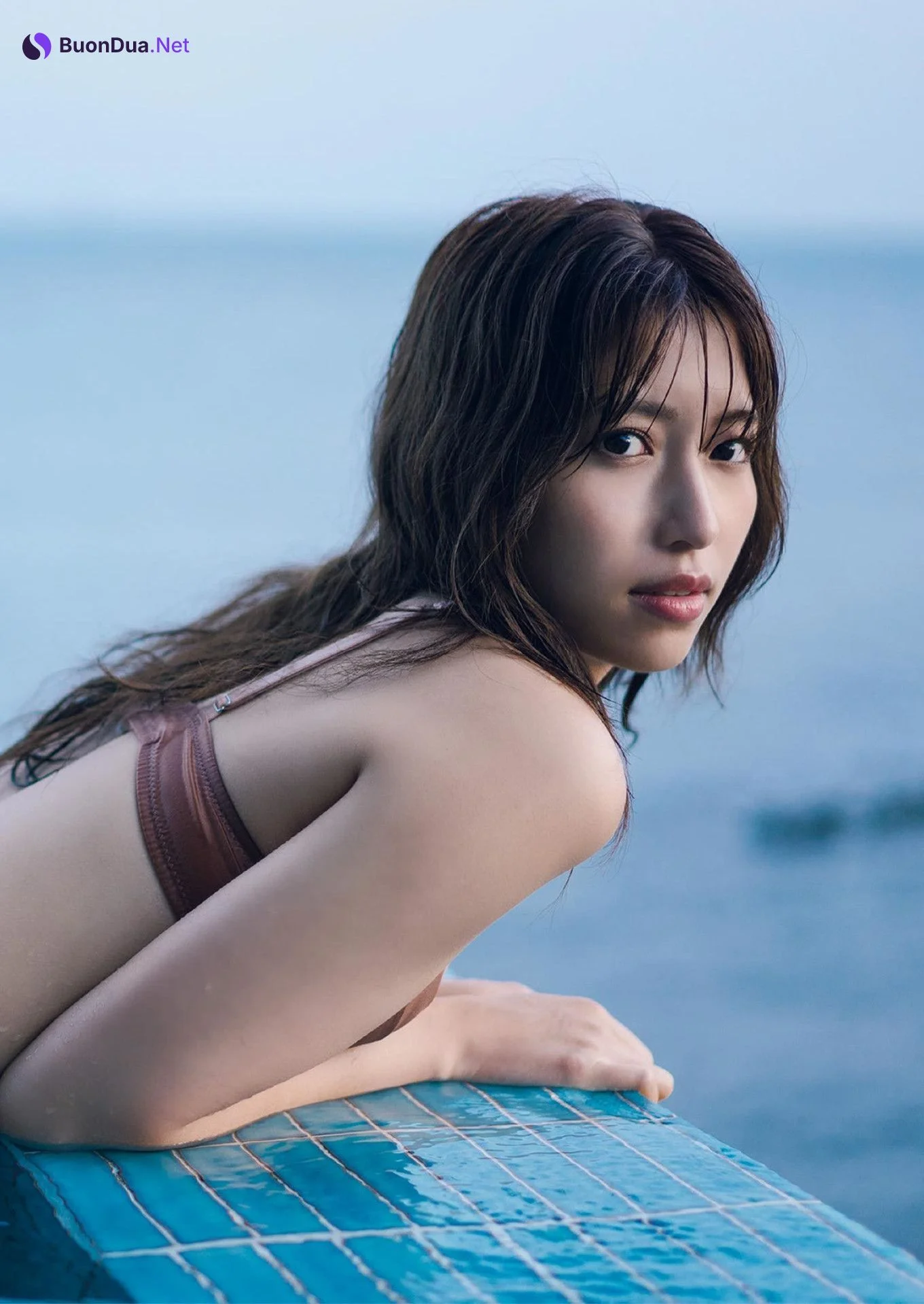 Emiri Yamashita 山下エミリー, 1st写真集 『SHY』 Set.03 - Photo 8