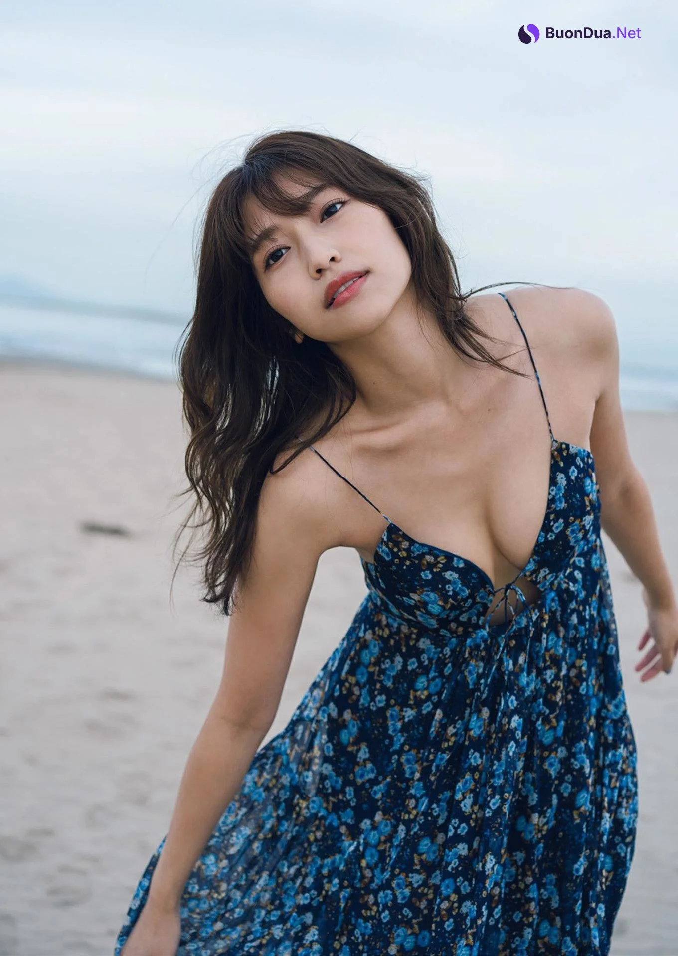 Emiri Yamashita 山下エミリー, 1st写真集 『SHY』 Set.04 - Photo 3