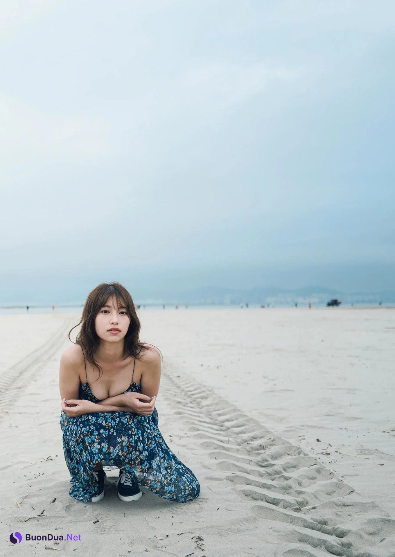 Emiri Yamashita 山下エミリー, 1st写真集 『SHY』 Set.04 - Photo 5