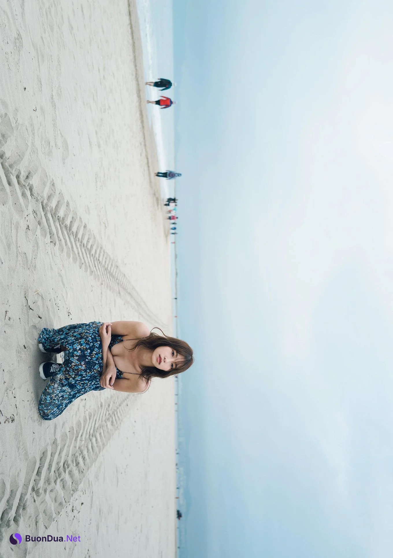 Emiri Yamashita 山下エミリー, 1st写真集 『SHY』 Set.04 - Photo 6