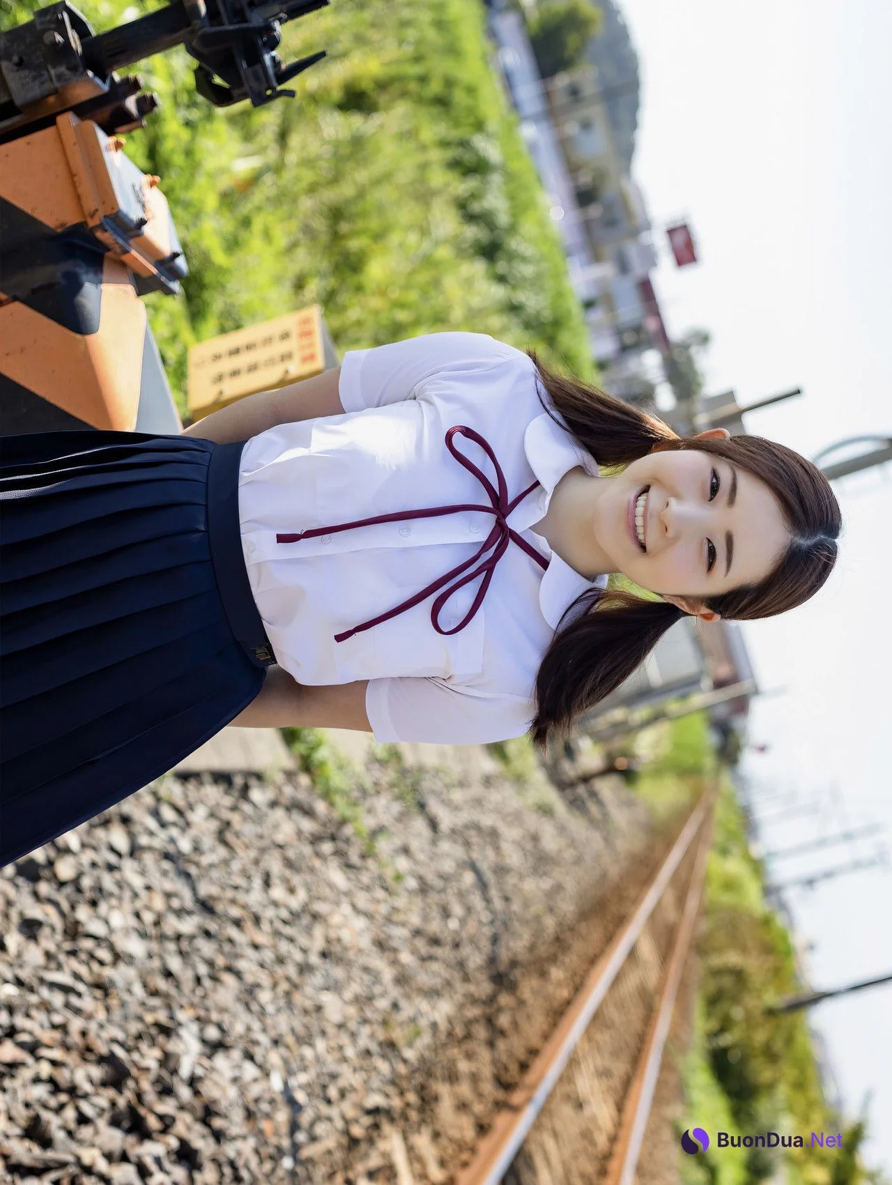 Ena Satsuki 沙月恵奈, ヌード写真集 [太陽とひまわり] Set.02 - Photo 3