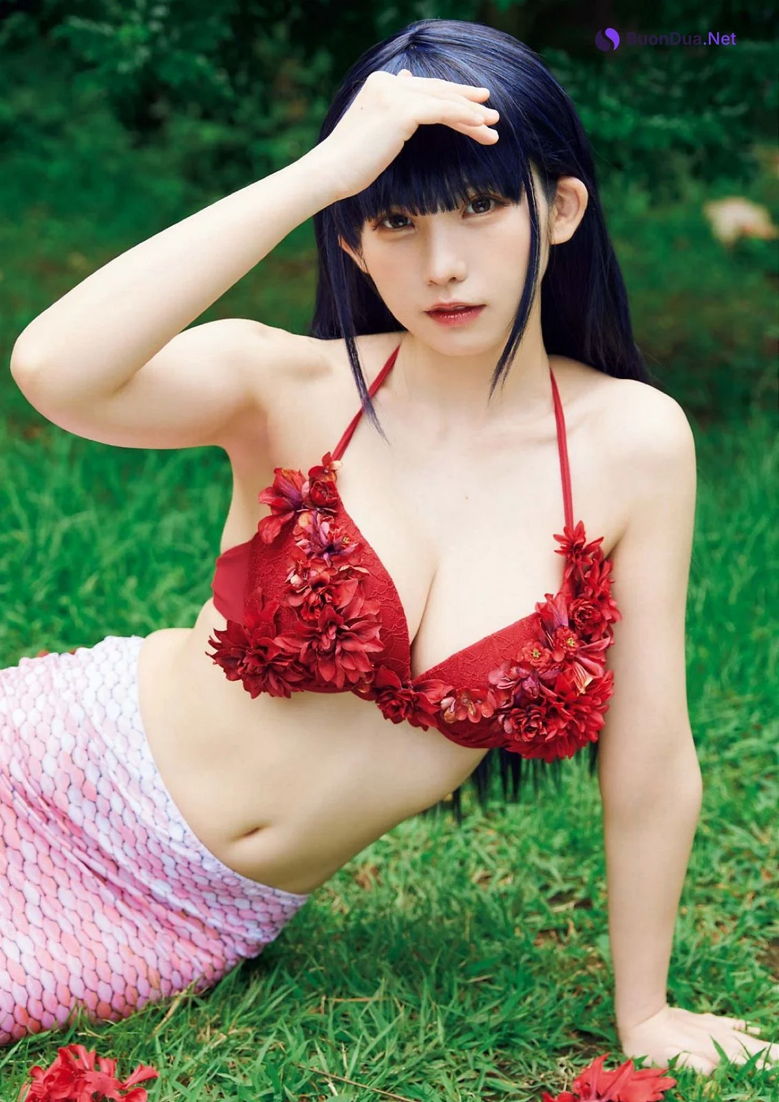 Enako えなこ, Big Comic Spirits 2022 No.40 (ビッグコミックスピリッツ 2022年40号) - Photo 4
