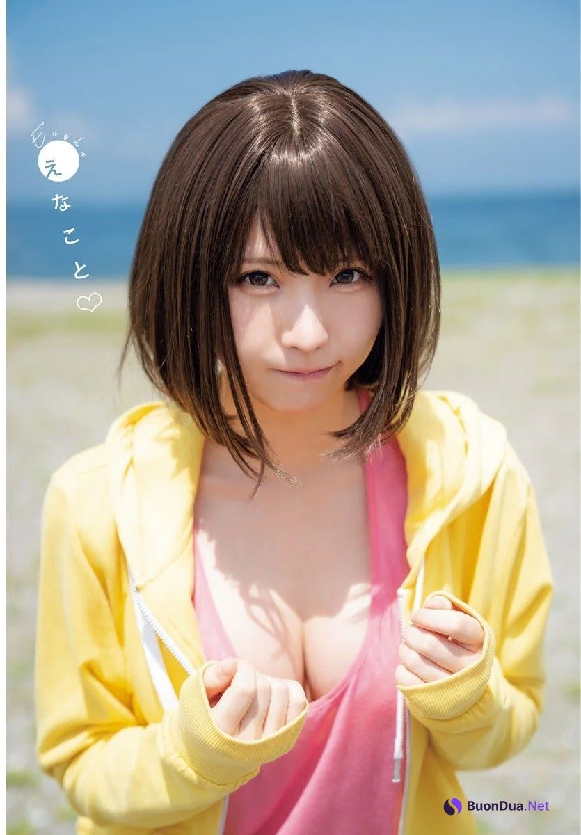 Enako えなこ, Shonen Champion 2021 No.34 (少年チャンピオン 2021年34号) - Photo 2