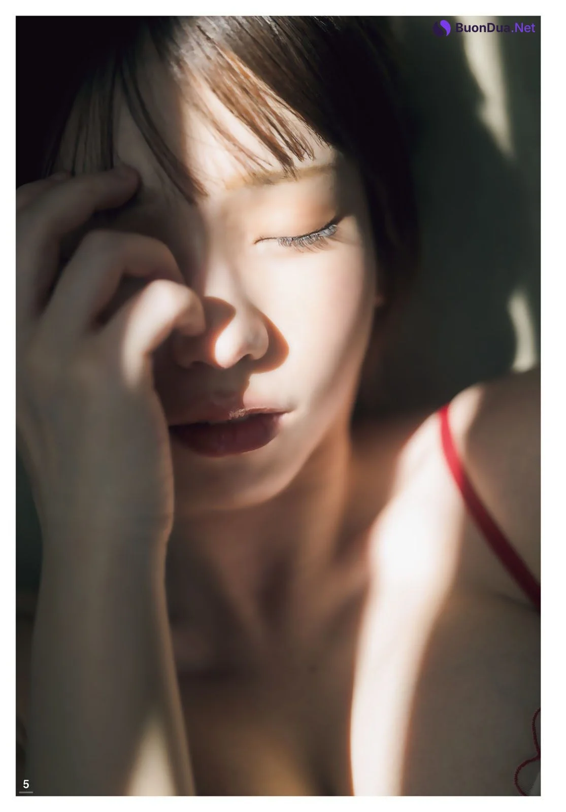 Enako えなこ, Shonen Magazine 2023 No.23 (週刊少年マガジン 2023年23号) - Photo 6