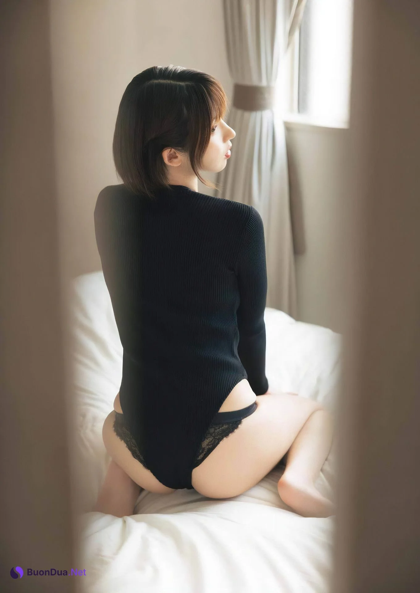 Enako えなこ, Young Gangan 2025 No.01 (ヤングガンガン 2025年1号) - Photo 7