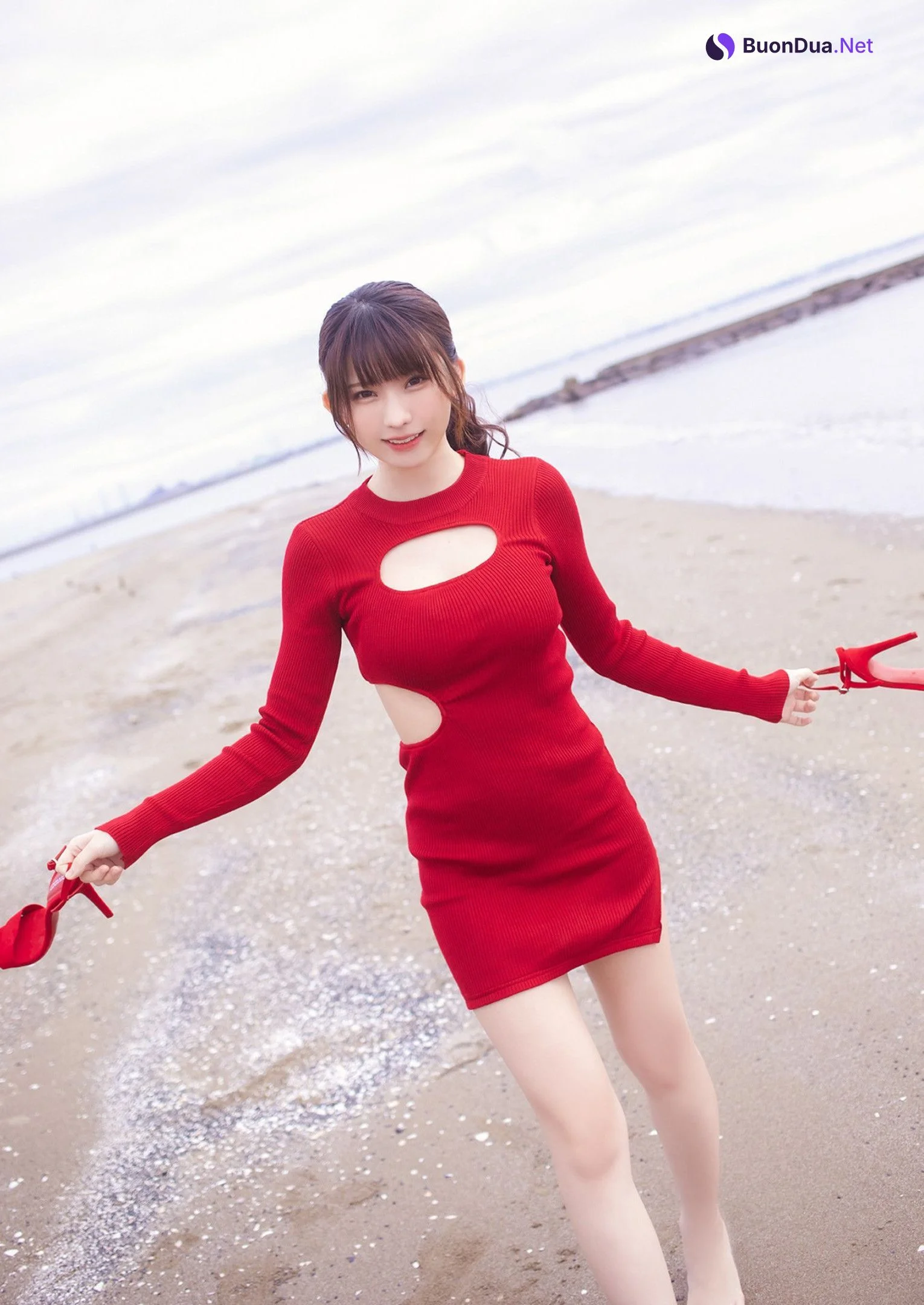 Enako えなこ, Young Jump 2023 No.01 (ヤングジャンプ 2023年01号) - Photo 15