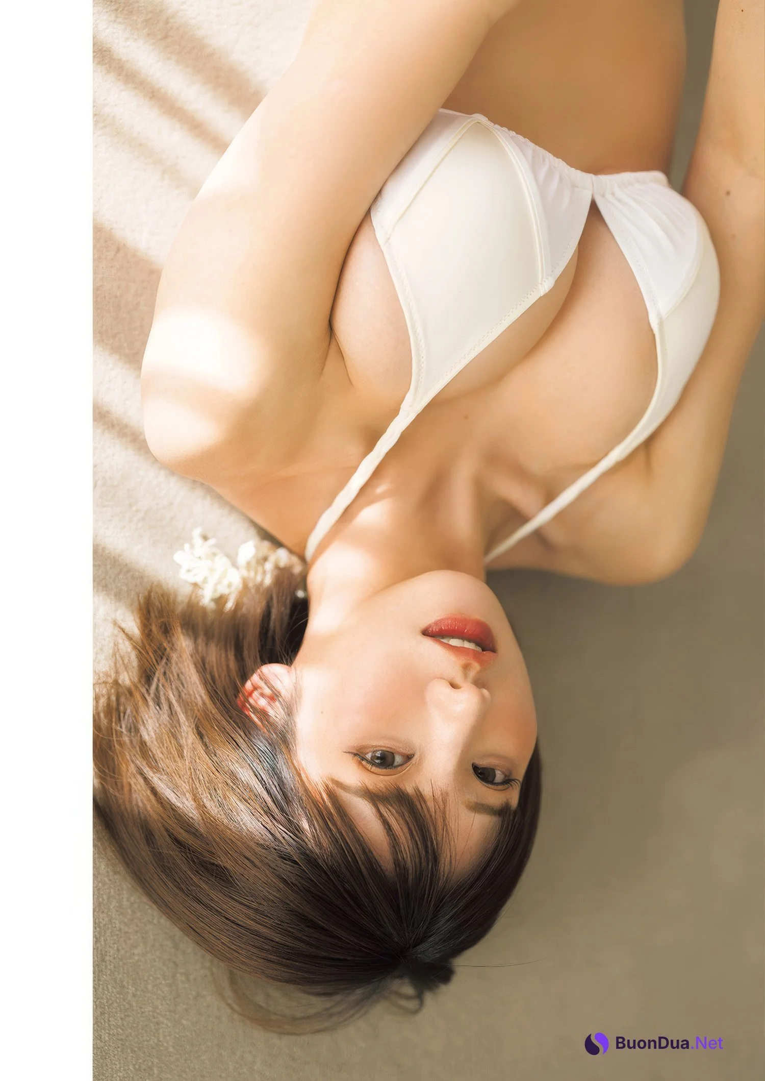 Enako えなこ, Young Jump 2025 No.11 (ヤングジャンプ 2025年11号) - Photo 5