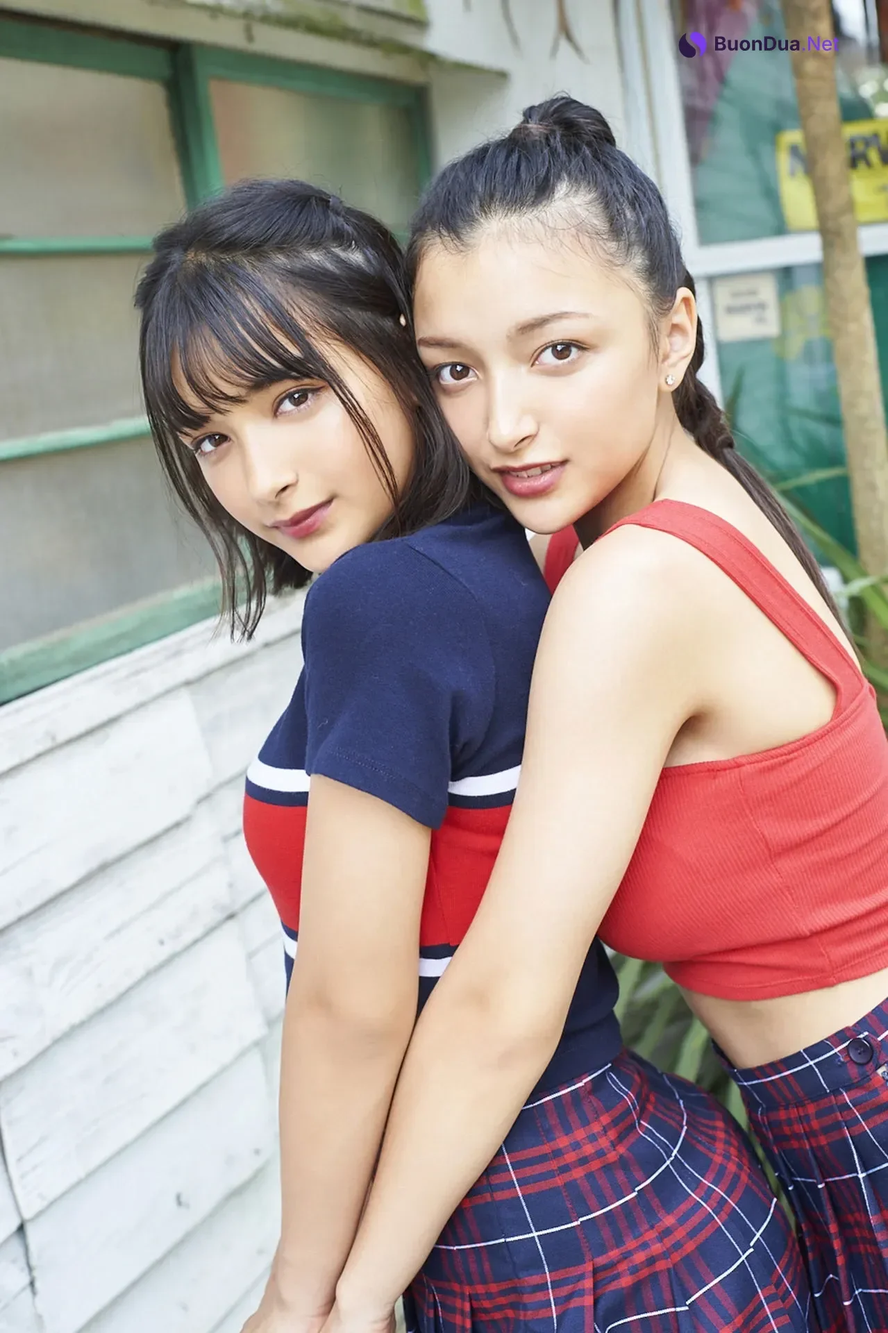 Erika エリカ, Marina マリナ, ヤンマガデジタル写真 「Eri－Mari エリマリ姉妹」 Set.02 - Photo 2