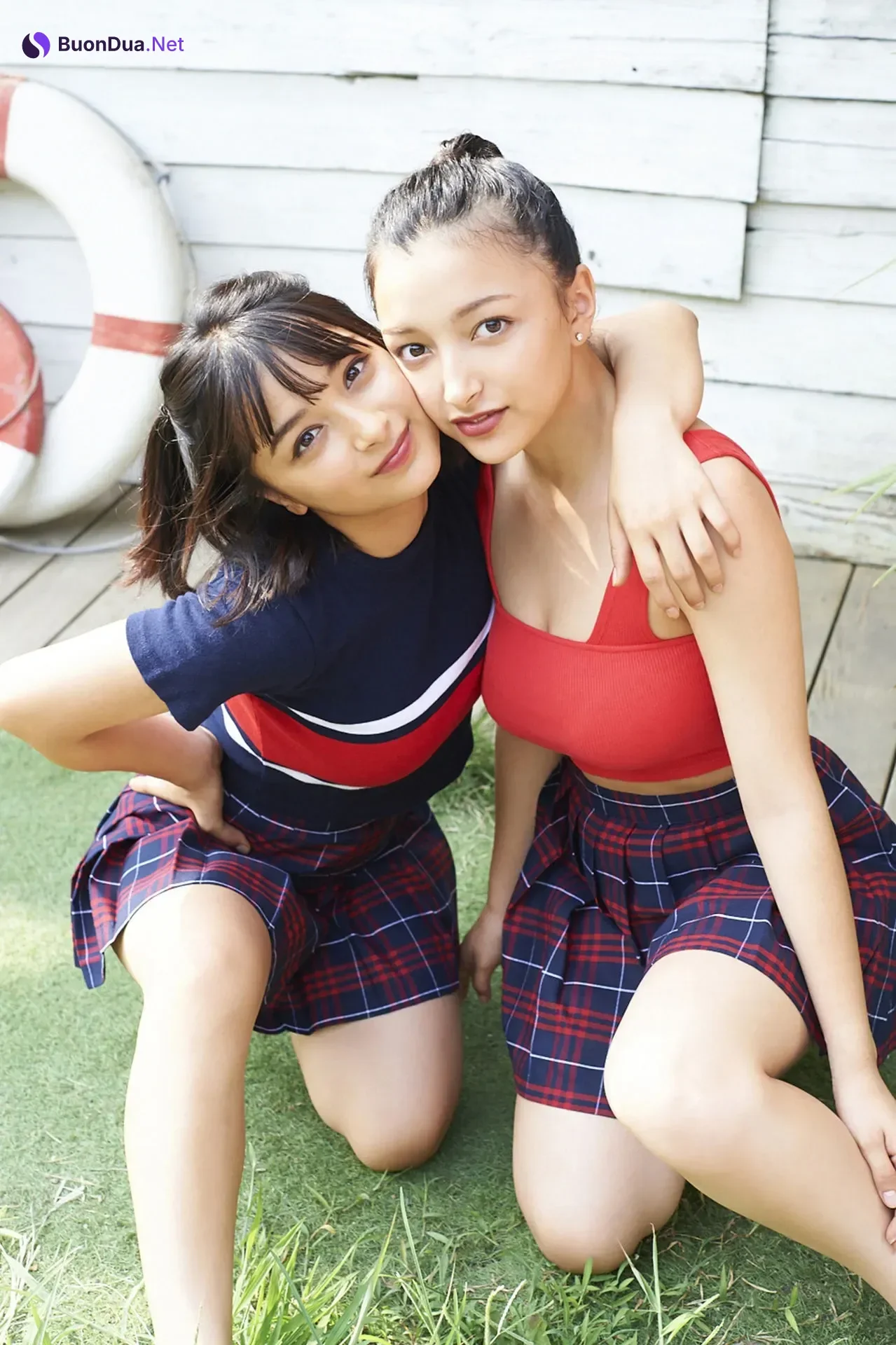Erika エリカ, Marina マリナ, ヤンマガデジタル写真 「Eri－Mari エリマリ姉妹」 Set.02 - Photo 8