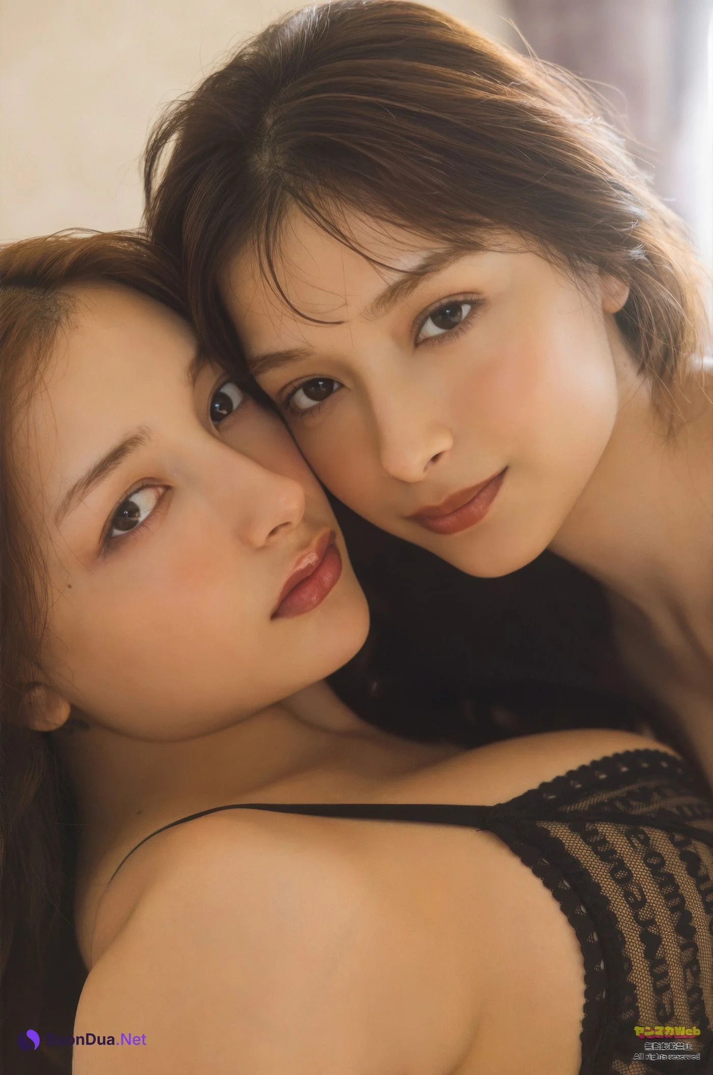 Erika エリカ, Marina Momose 百瀬まりな, Young Magazine 2025 No.35 (ヤングマガジン 2025年35号) - 사진 9