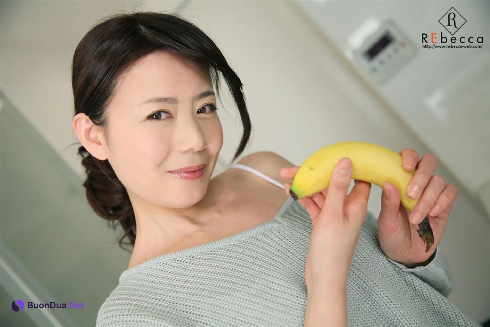 Eriko Miura 三浦恵理子, REbecca 写真集 「Glossy Naked 艶裸 Vol.1」 - Photo 15