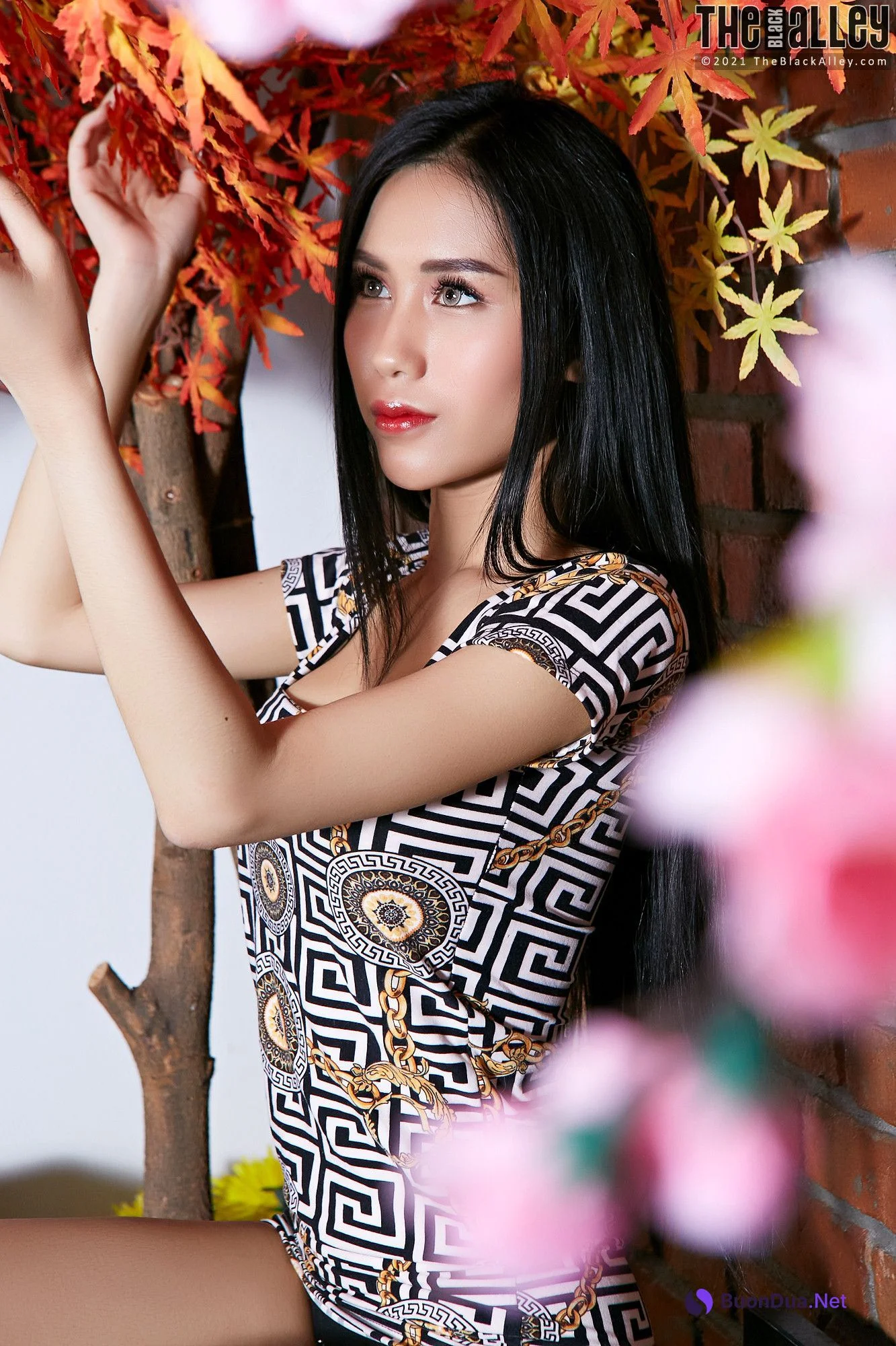 Evelynne The Black Alley Photobook Set.03 - Photo 17