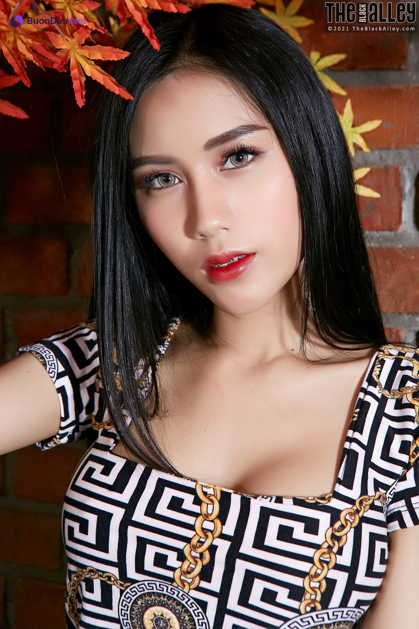 Evelynne The Black Alley Photobook Set.03 - Photo 19