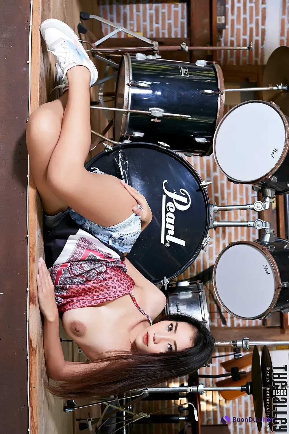 Farin – The Black Alley Photobook Set.03 - รูปภาพ 13