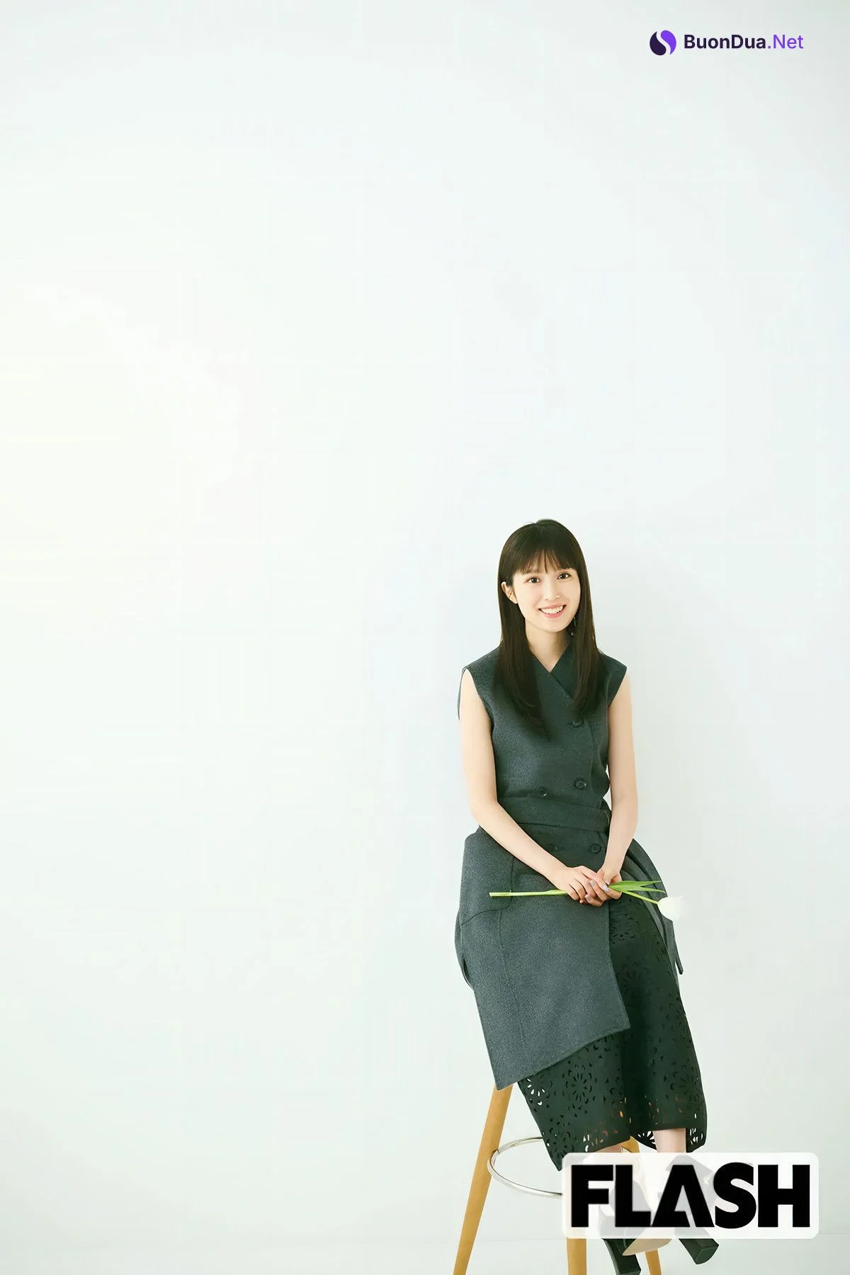 松本日向・福本莉子, FLASH 2025.04.01 (フラッシュ 2025年4月1日号) - รูปภาพ 16