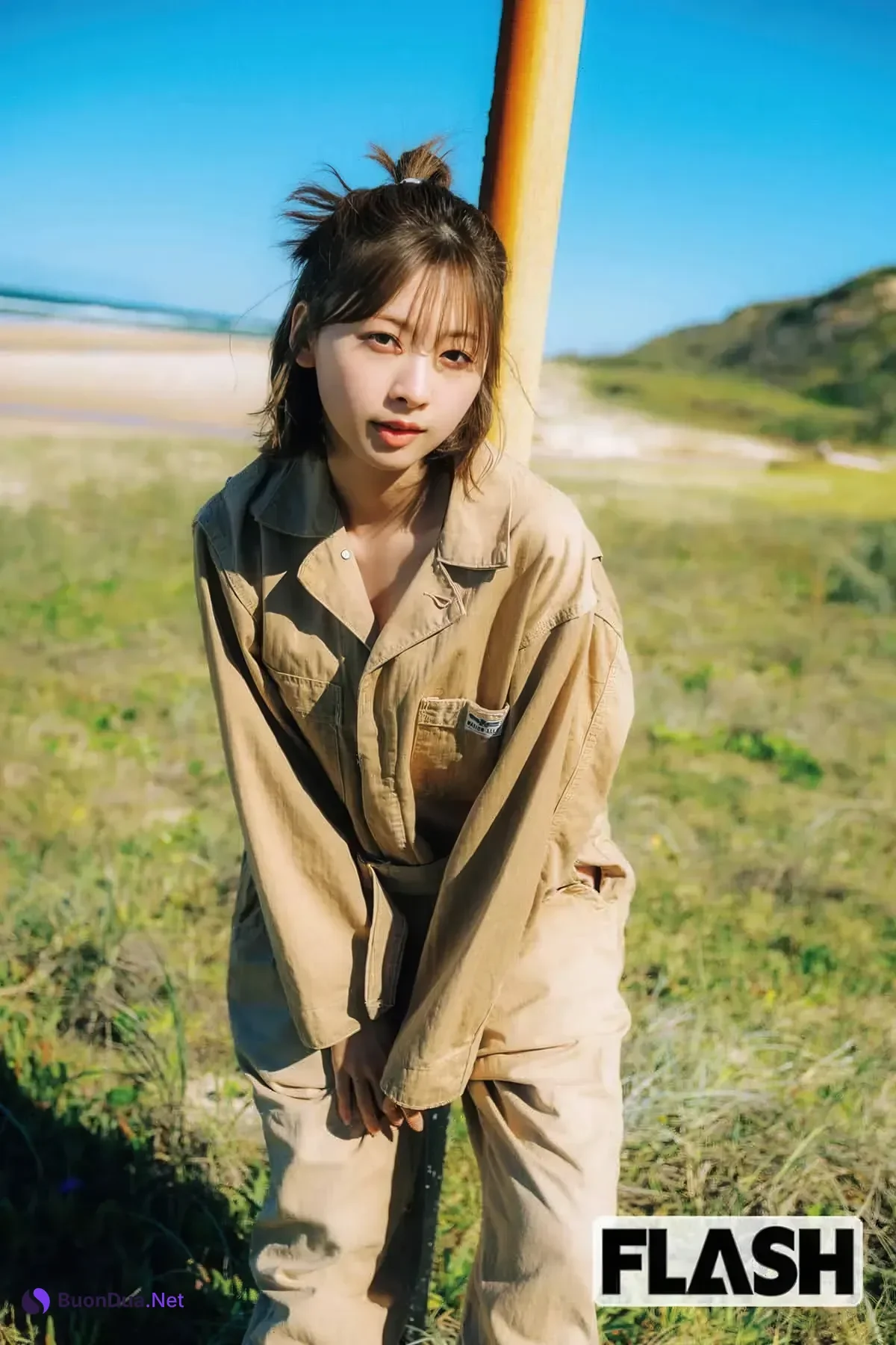 富田鈴花 古畑奈和, FLASH 2025.08.12 (フラッシュ 2025年8月12日号) - Photo 18
