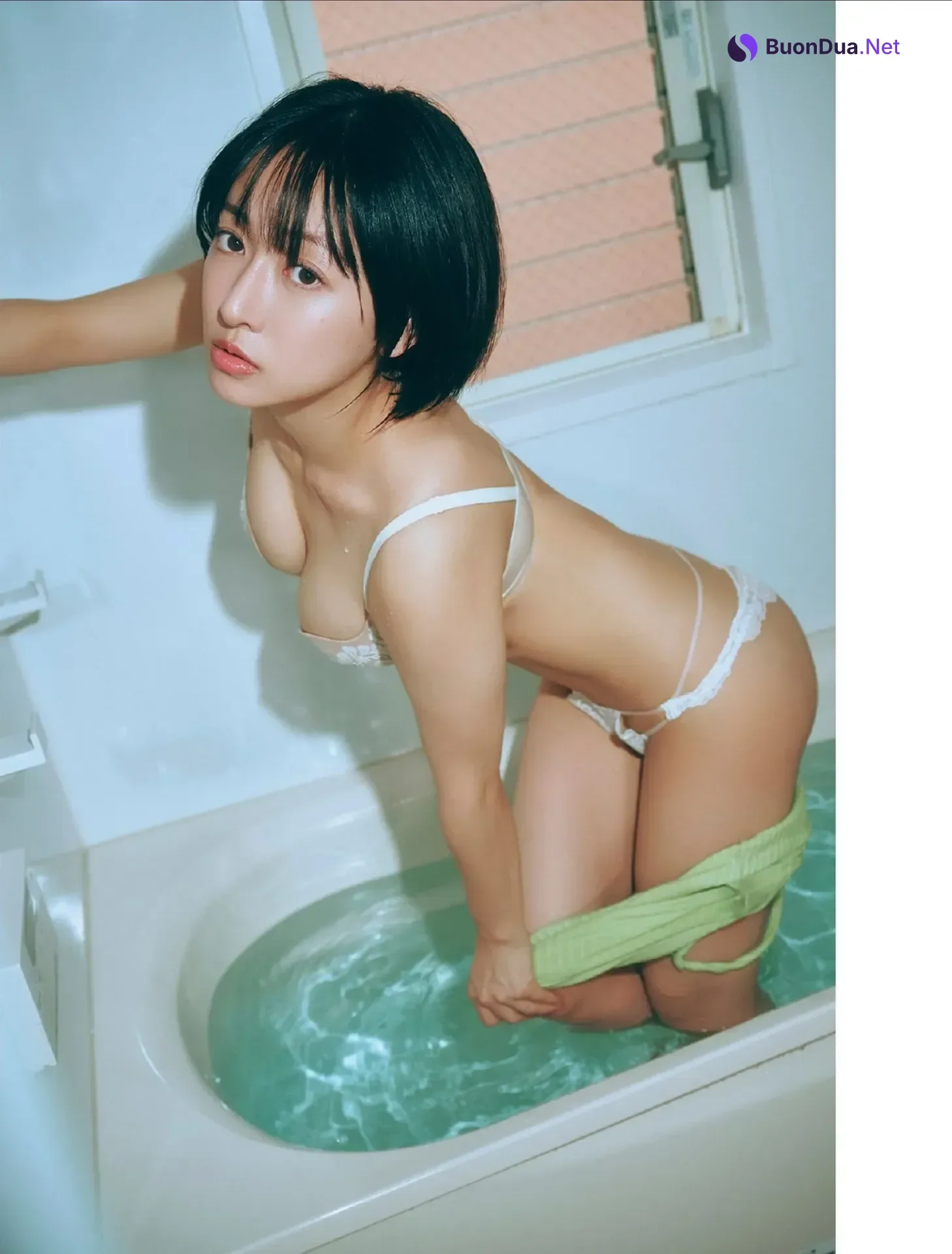 FLASHデジタル写真集の名作, FLASH 2025.11.04 (フラッシュ 2025年11月4日号) - Photo 19