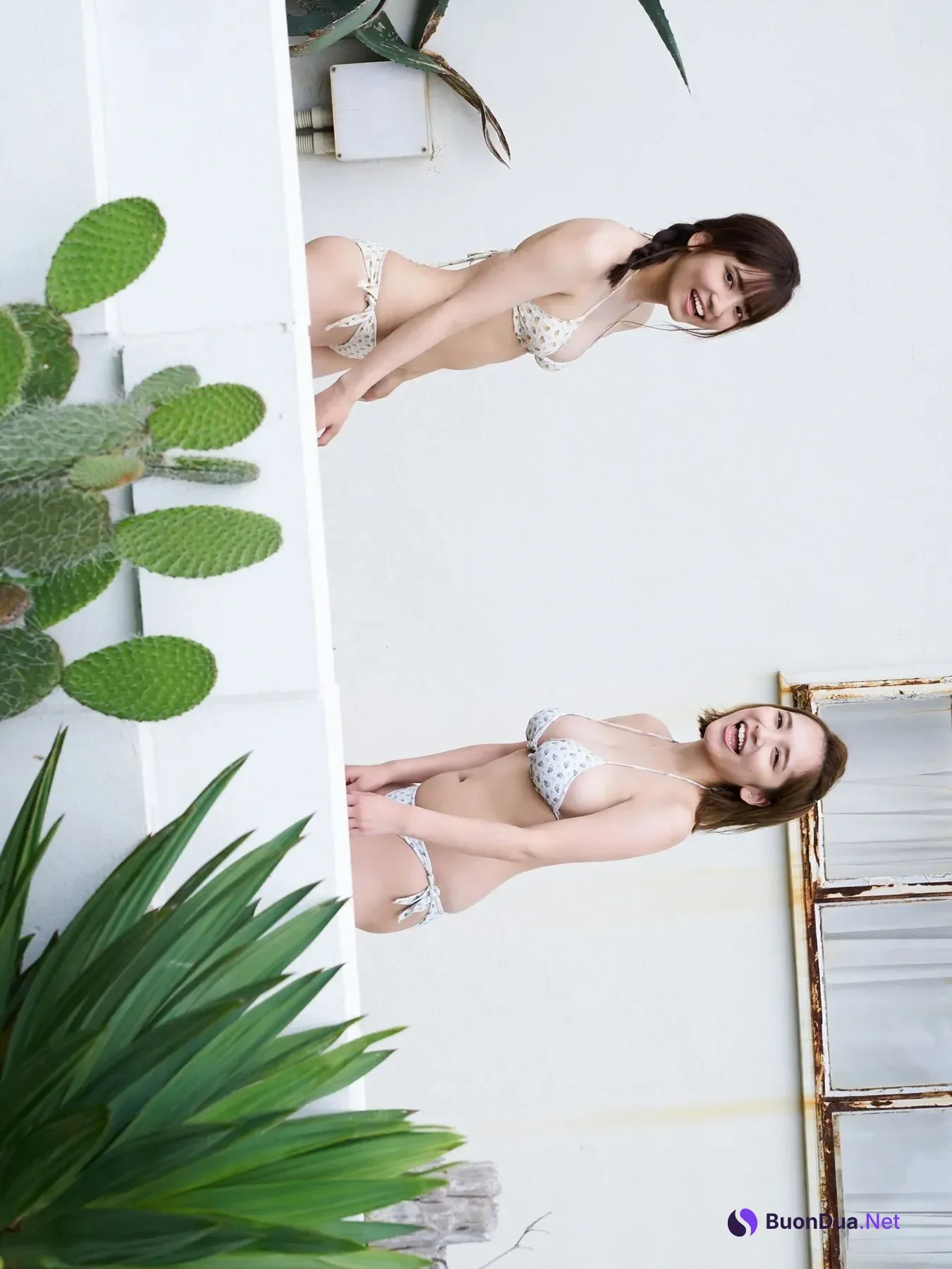 都丸紗也華＆亜華梨, FLASHデジタルフォトブック 「奇跡の姉妹・初共演」 Set.01 - Photo 3