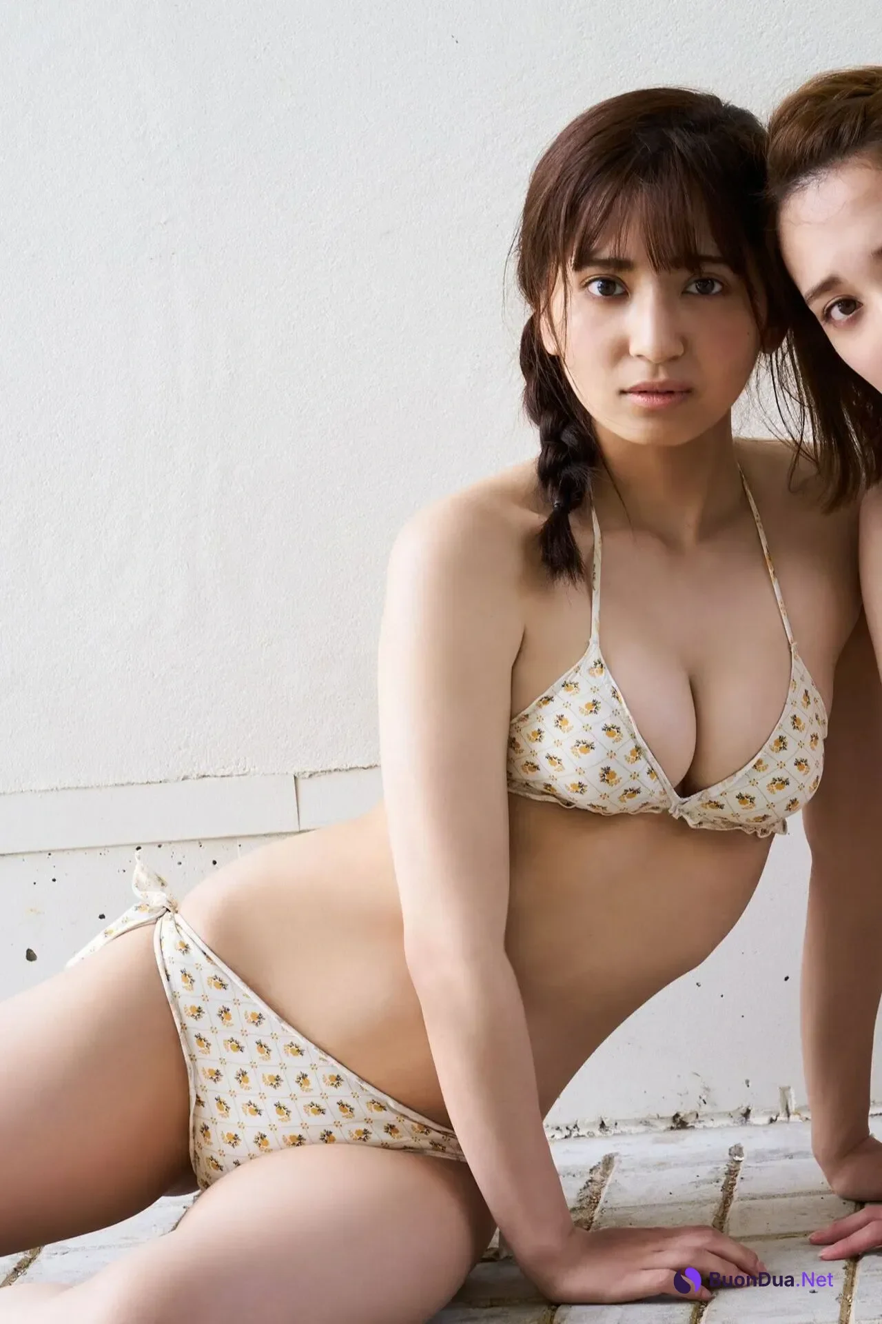 都丸紗也華＆亜華梨, FLASHデジタルフォトブック 「奇跡の姉妹・初共演」 Set.01 - Photo 35
